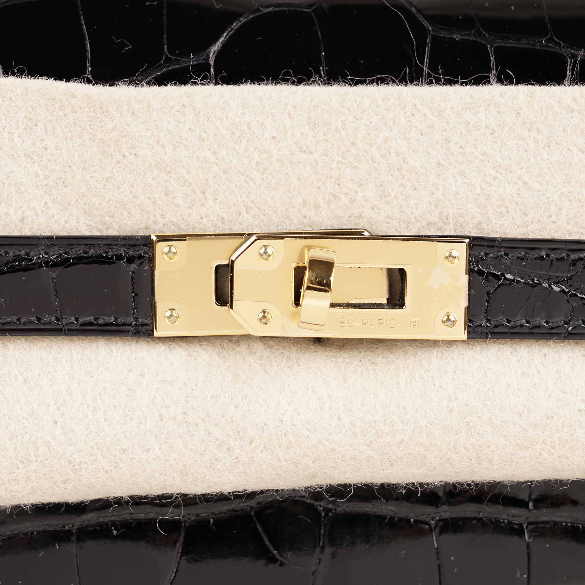 Kelly To Go Wallet Alligator - HERMÈS - Affordable Luxury image