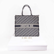 Large Book Tote - CHRISTIAN DIOR - Affordable Luxury thumbnail image