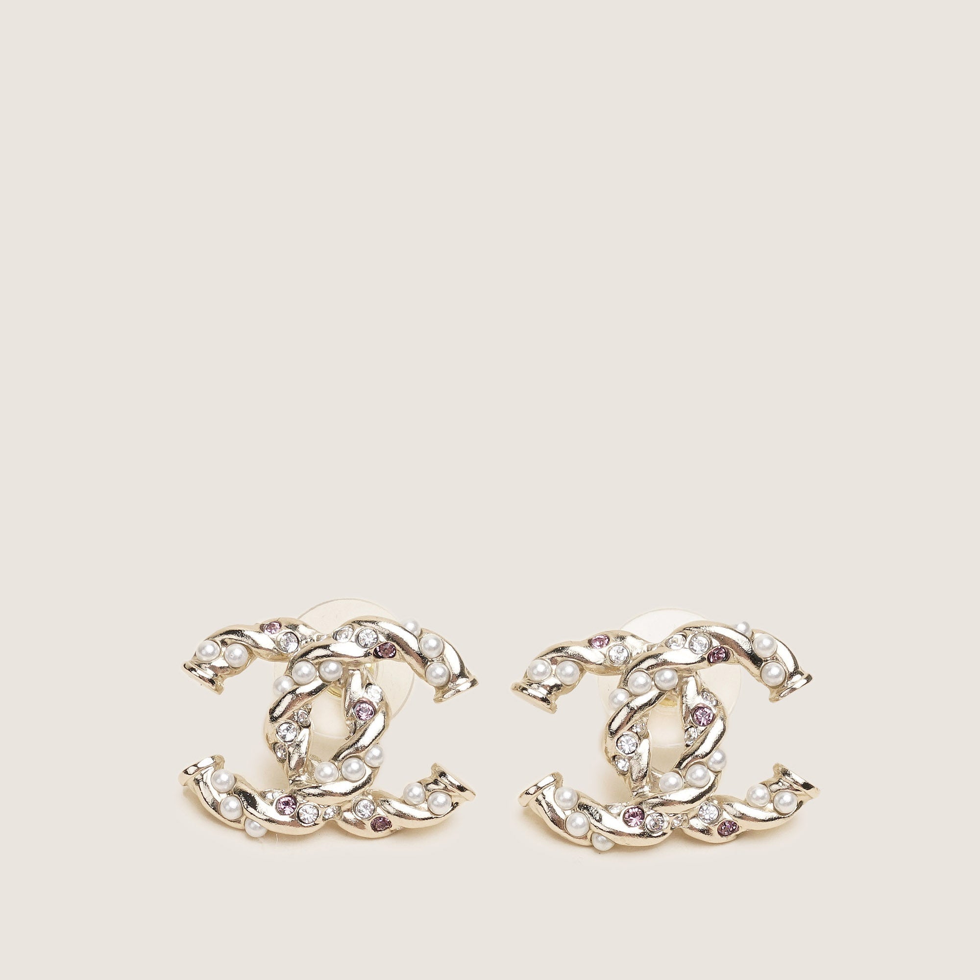 Large CC Earrings - CHANEL - Affordable Luxury