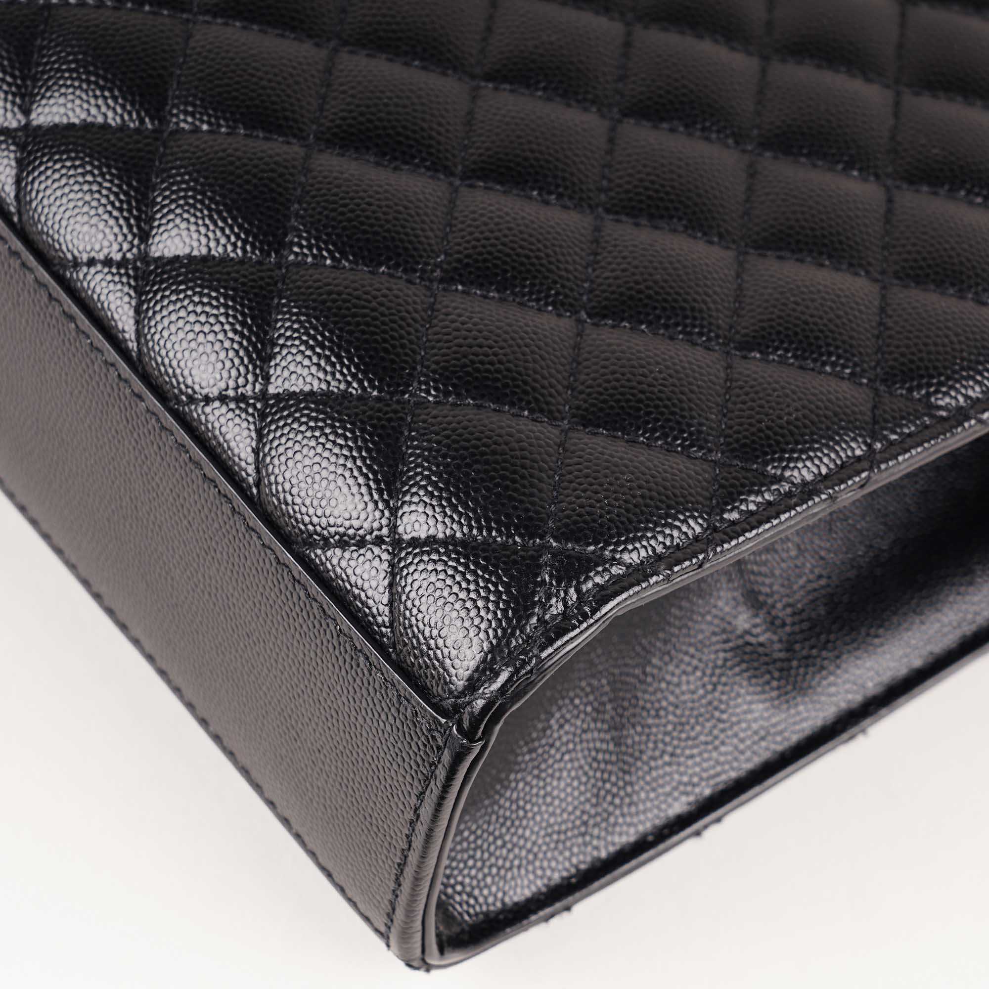 Large Envelope Shoulder Bag - SAINT LAURENT - Affordable Luxury image