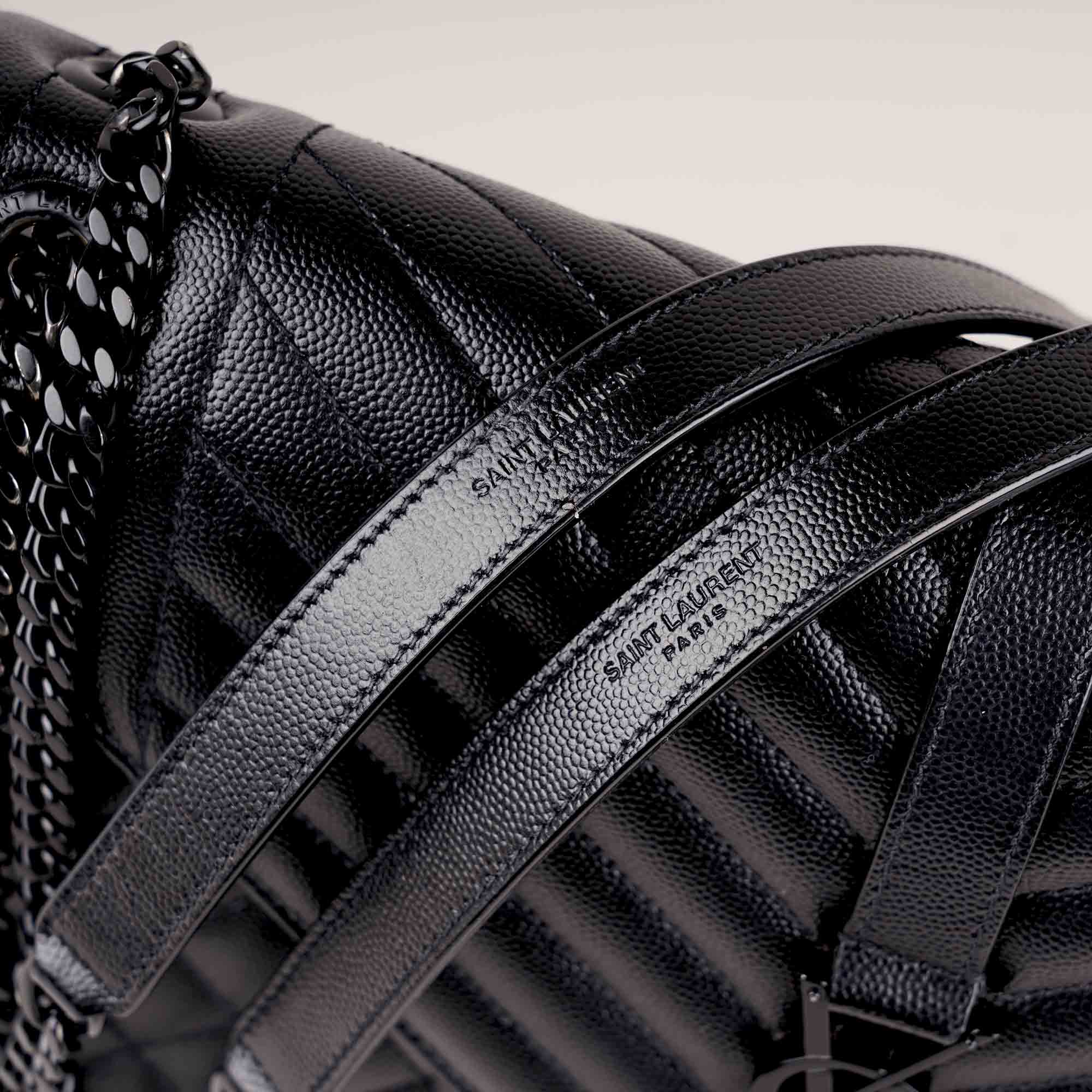 Large Envelope Shoulder Bag - SAINT LAURENT - Affordable Luxury image