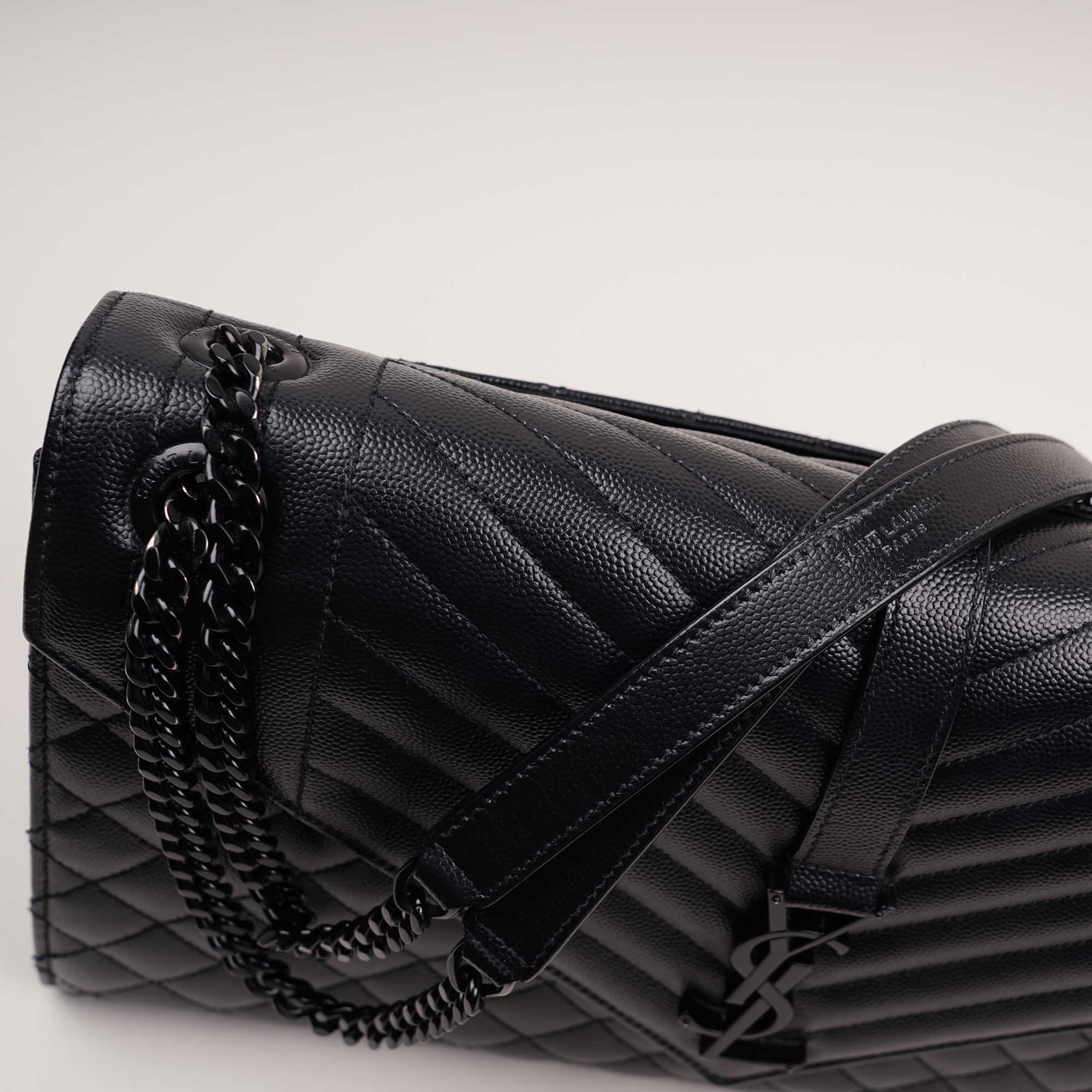Large Envelope Shoulder Bag - SAINT LAURENT - Affordable Luxury image