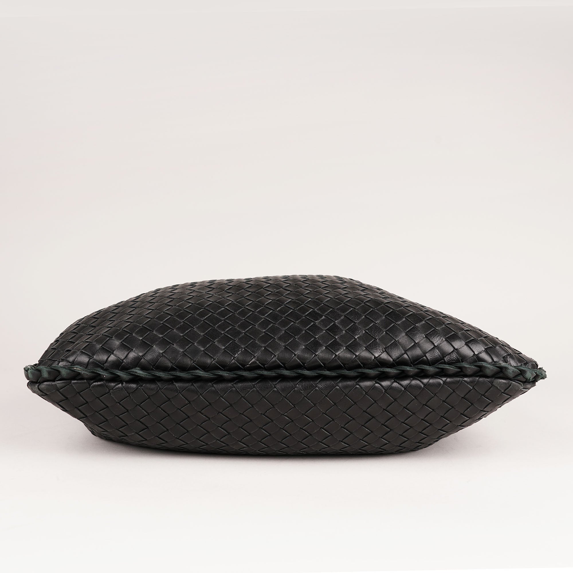 Large Intrecciatio Hobo Bag - BOTTEGA VENETA - Affordable Luxury image