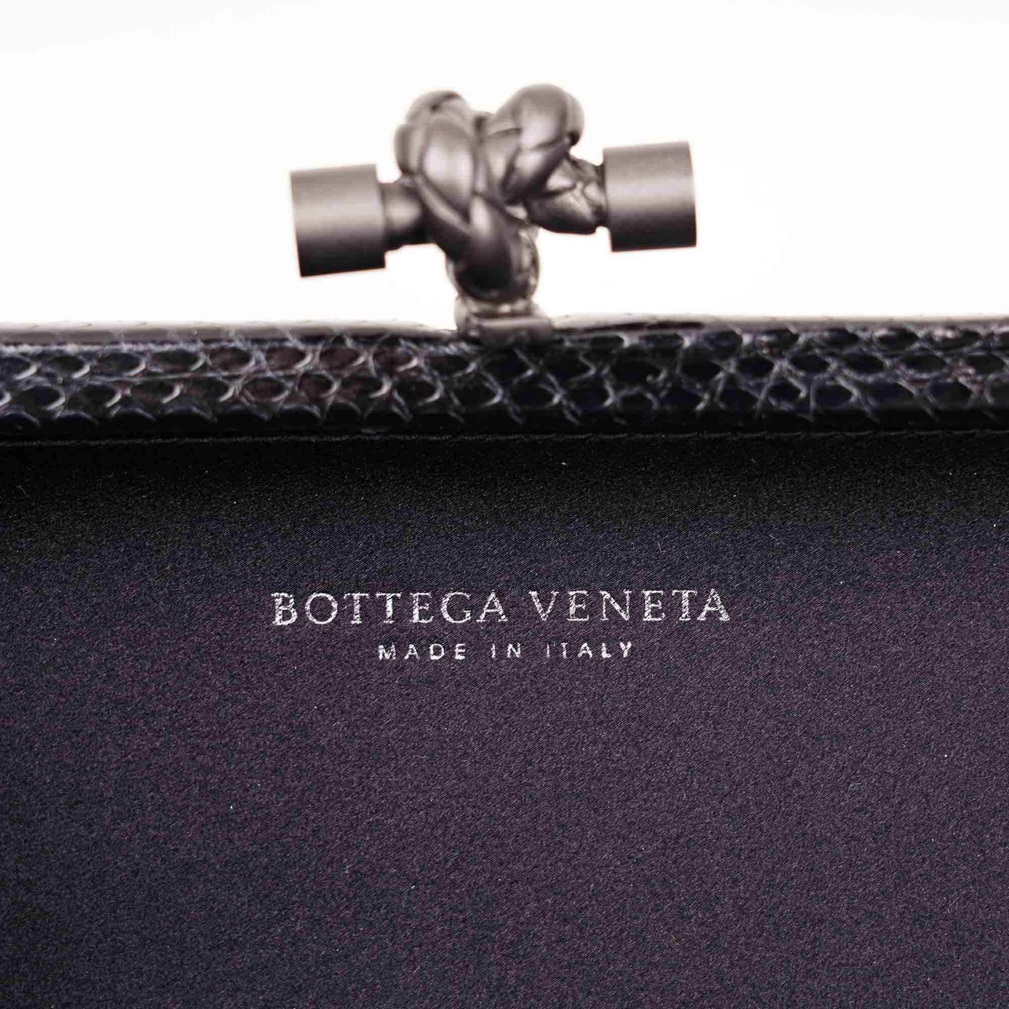 Large Knot Silk Clutch - BOTTEGA VENETA - Affordable Luxury image