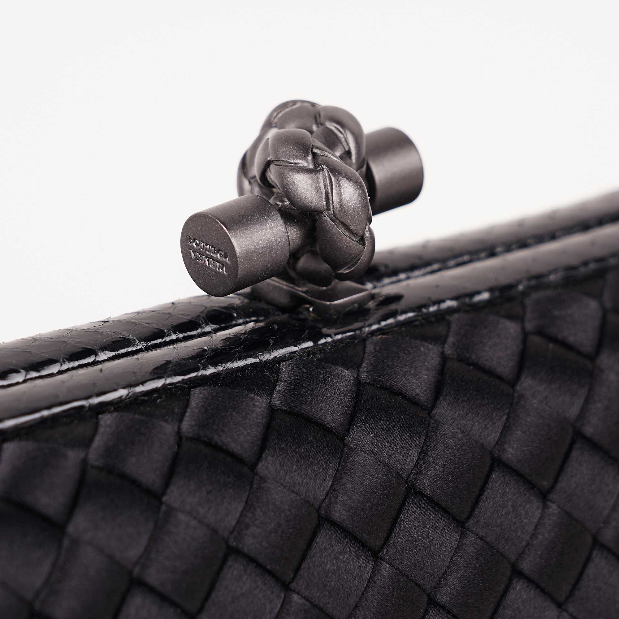 Large Knot Silk Clutch - BOTTEGA VENETA - Affordable Luxury image