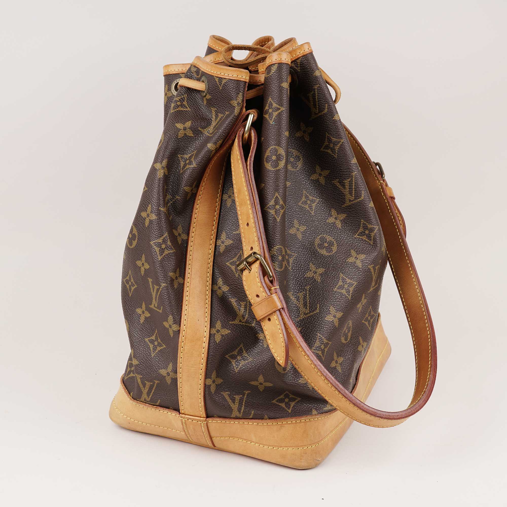 Large Noé Bag - LOUIS VUITTON - Affordable Luxury image