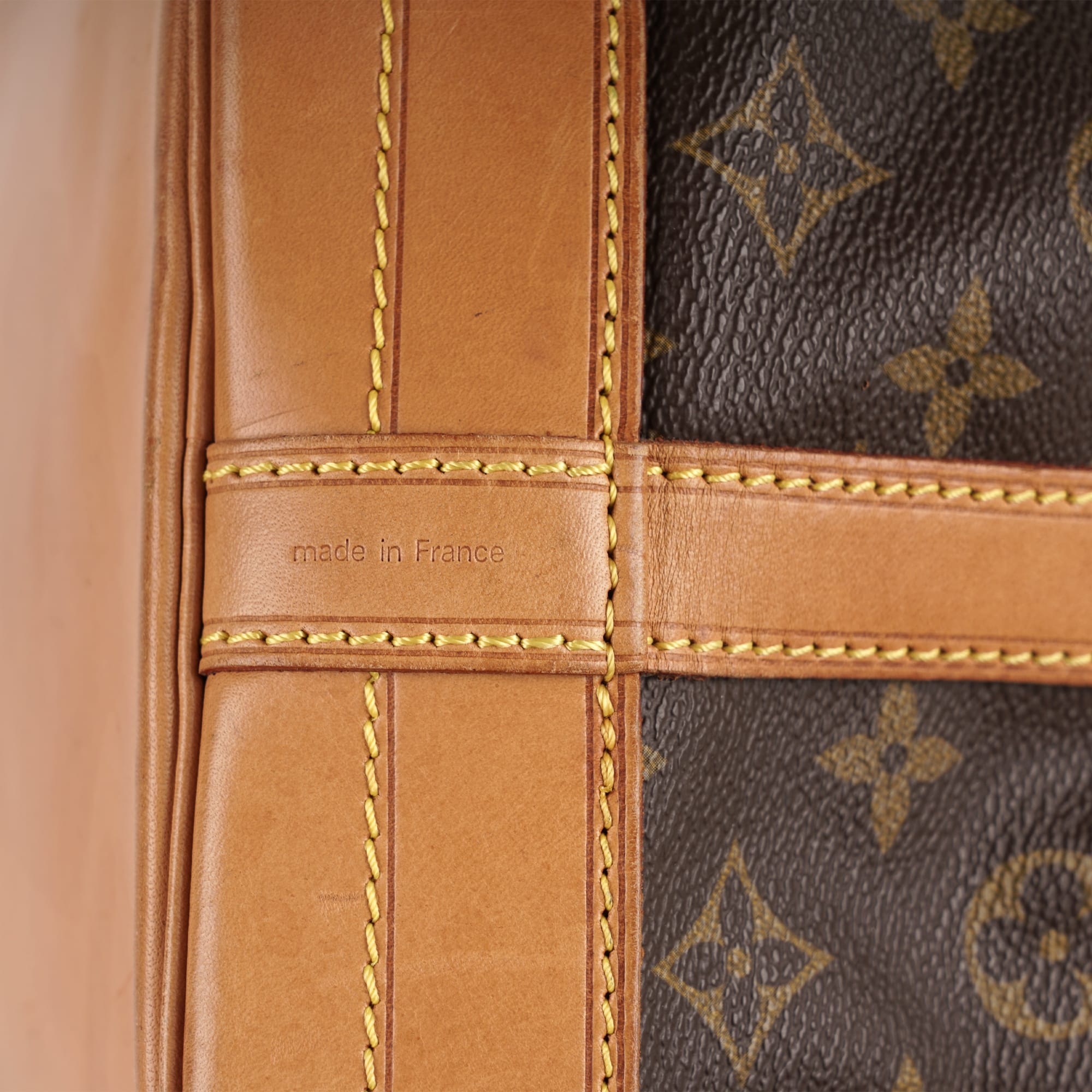 Large Noe Bucket Bag - LOUIS VUITTON - Affordable Luxury image