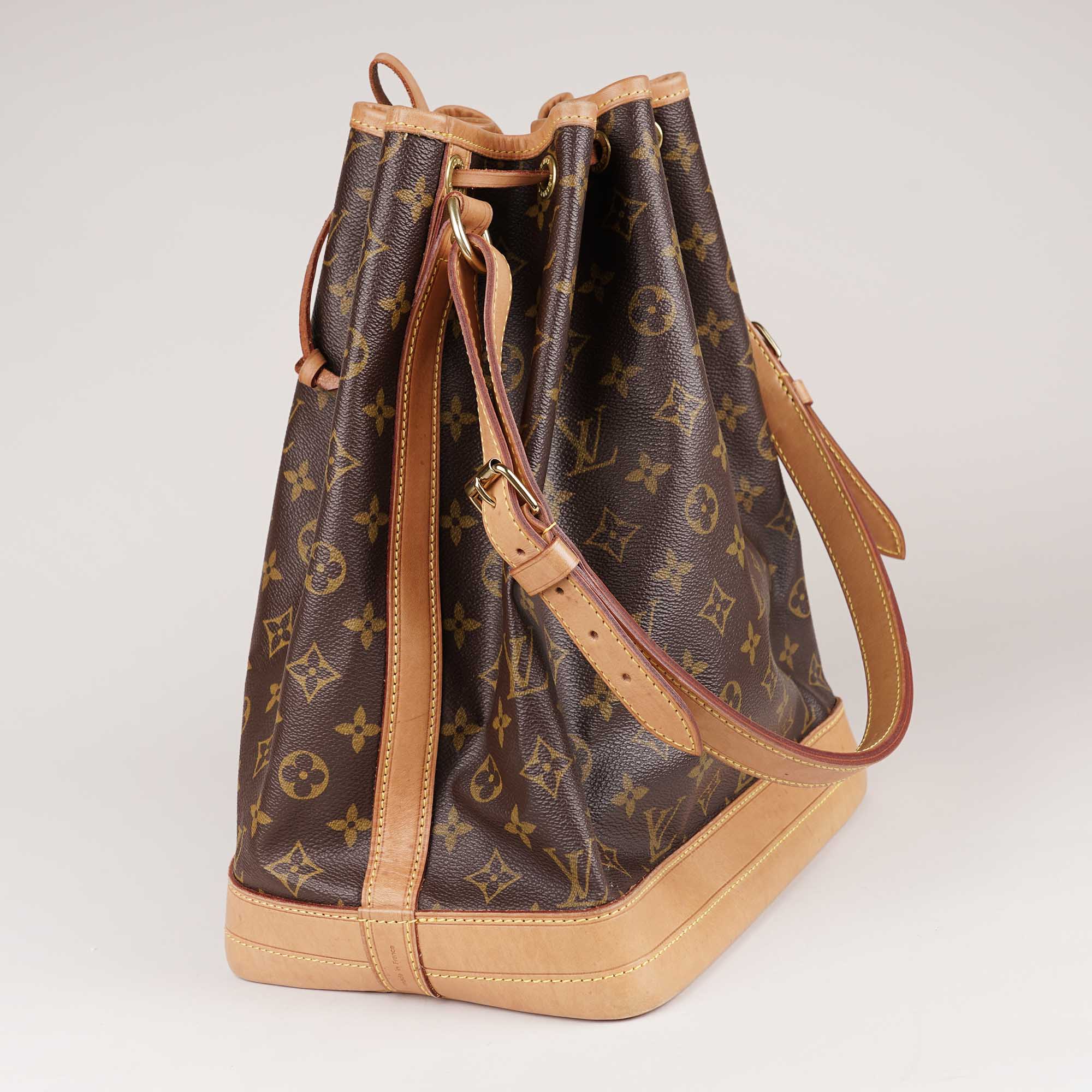 Large Noé Bucket Bag - LOUIS VUITTON - Affordable Luxury image