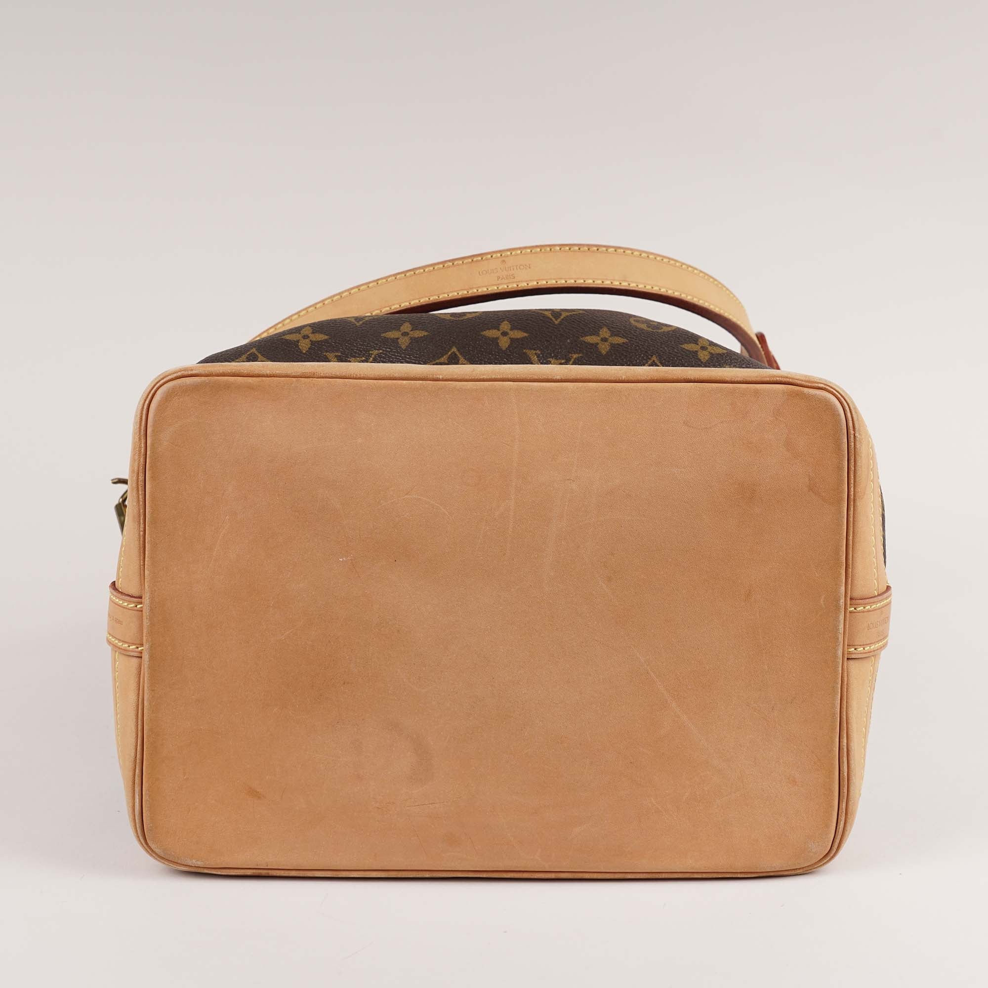 Large Noé Bucket Bag - LOUIS VUITTON - Affordable Luxury image