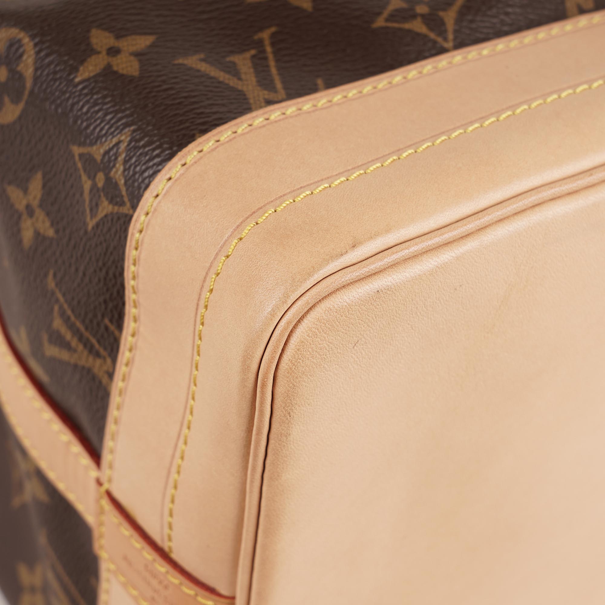 Large Noé Bucket Bag - LOUIS VUITTON - Affordable Luxury image