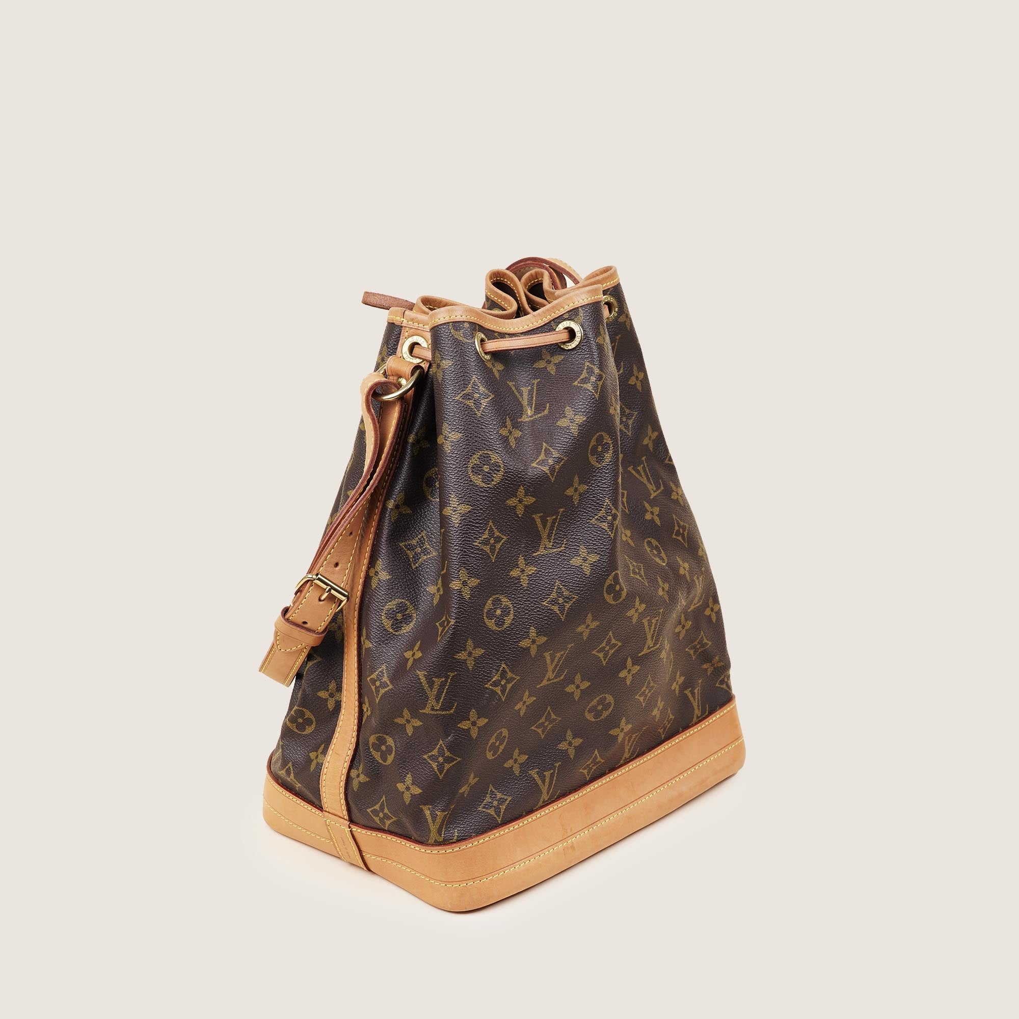 Large Noé Bucket Bag - LOUIS VUITTON - Affordable Luxury image