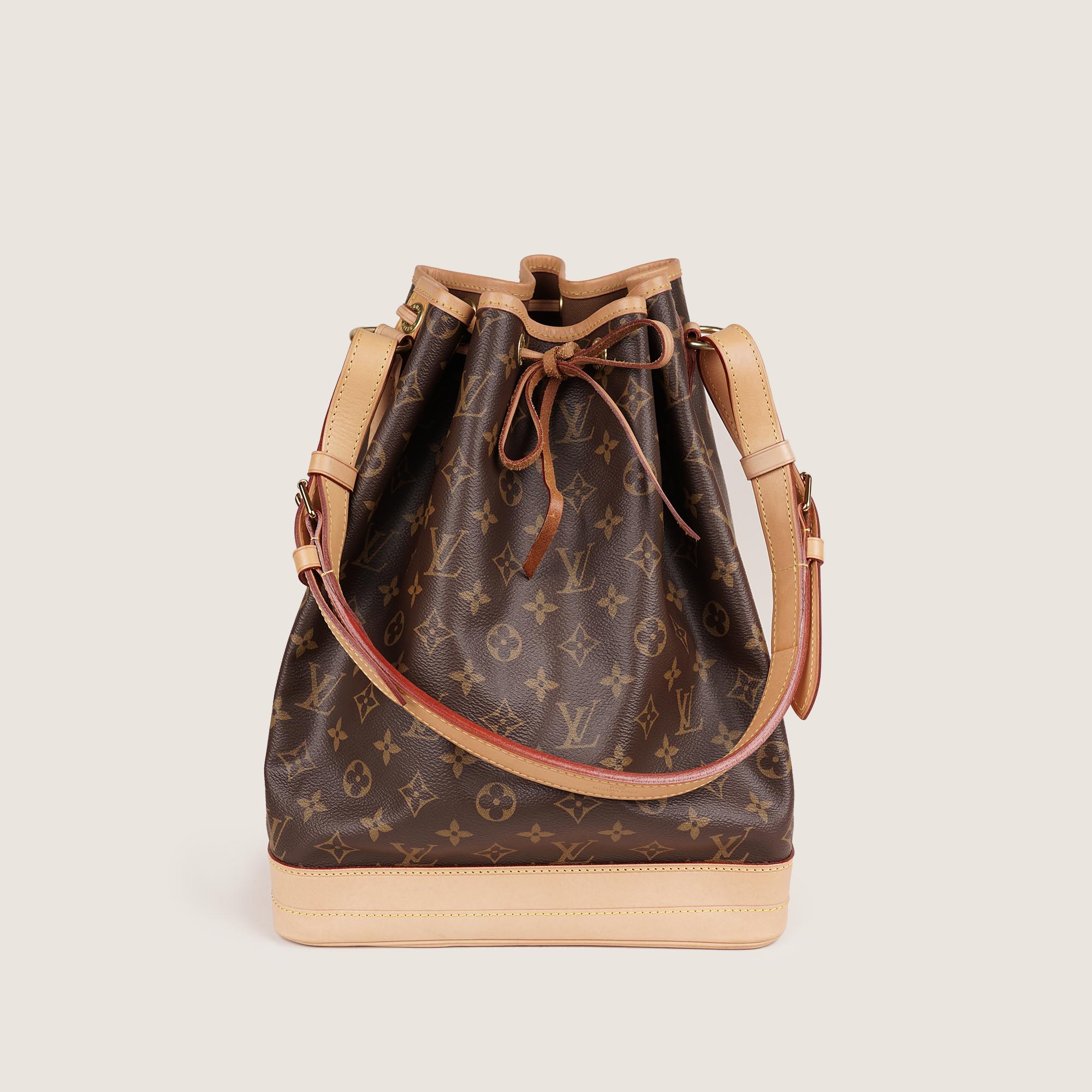 Large Noé Bucket Bag - LOUIS VUITTON - Affordable Luxury