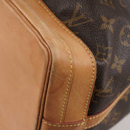 Large Noé Bucket Bag - LOUIS VUITTON - Affordable Luxury thumbnail image