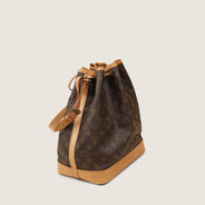 Large Noé Bucket Bag - LOUIS VUITTON - Affordable Luxury thumbnail image