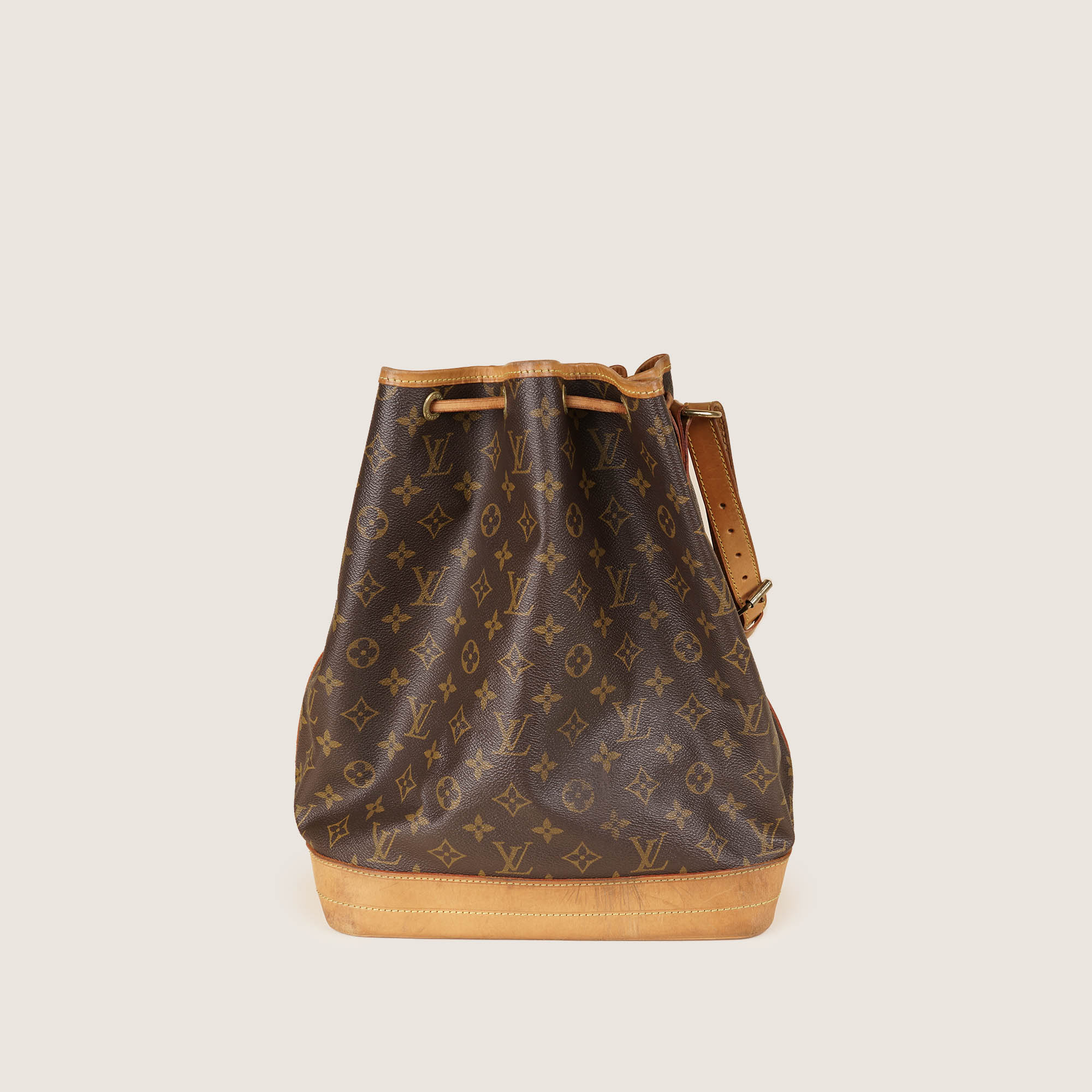 Large Noé Shoulder Bag - LOUIS VUITTON - Affordable Luxury image