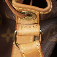 Large Noé Shoulder Bag - LOUIS VUITTON - Affordable Luxury thumbnail image