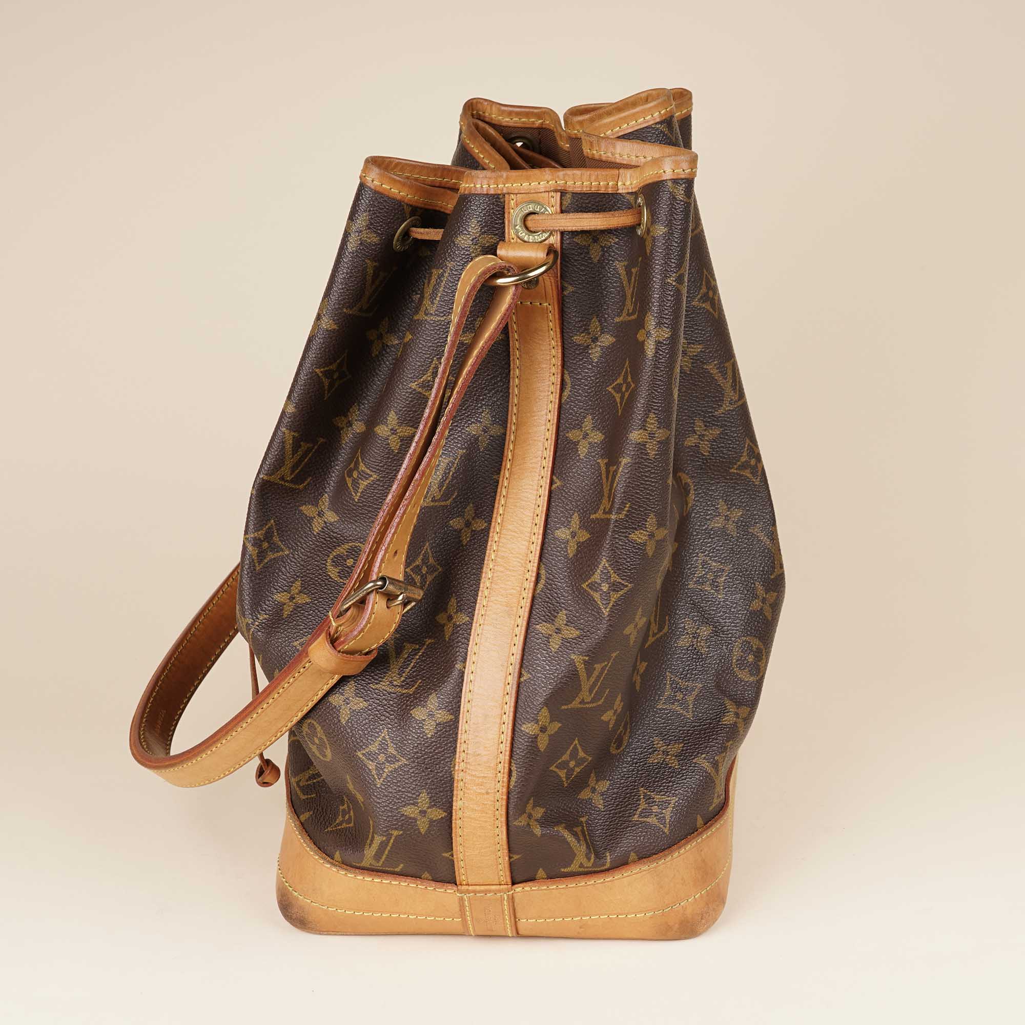 Large Noé Shoulder Bag - LOUIS VUITTON - Affordable Luxury image