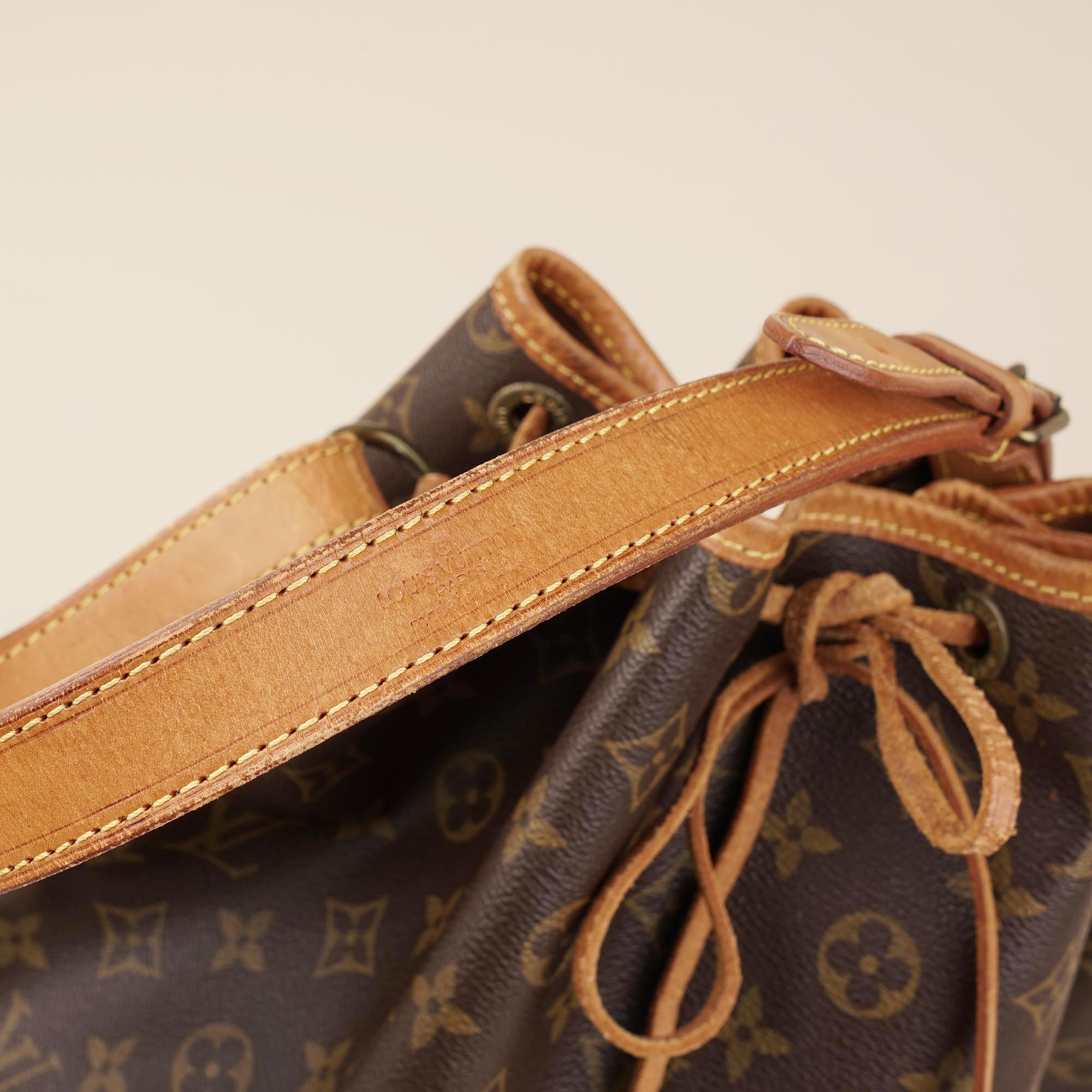 Large Noé Shoulder Bag - LOUIS VUITTON - Affordable Luxury image