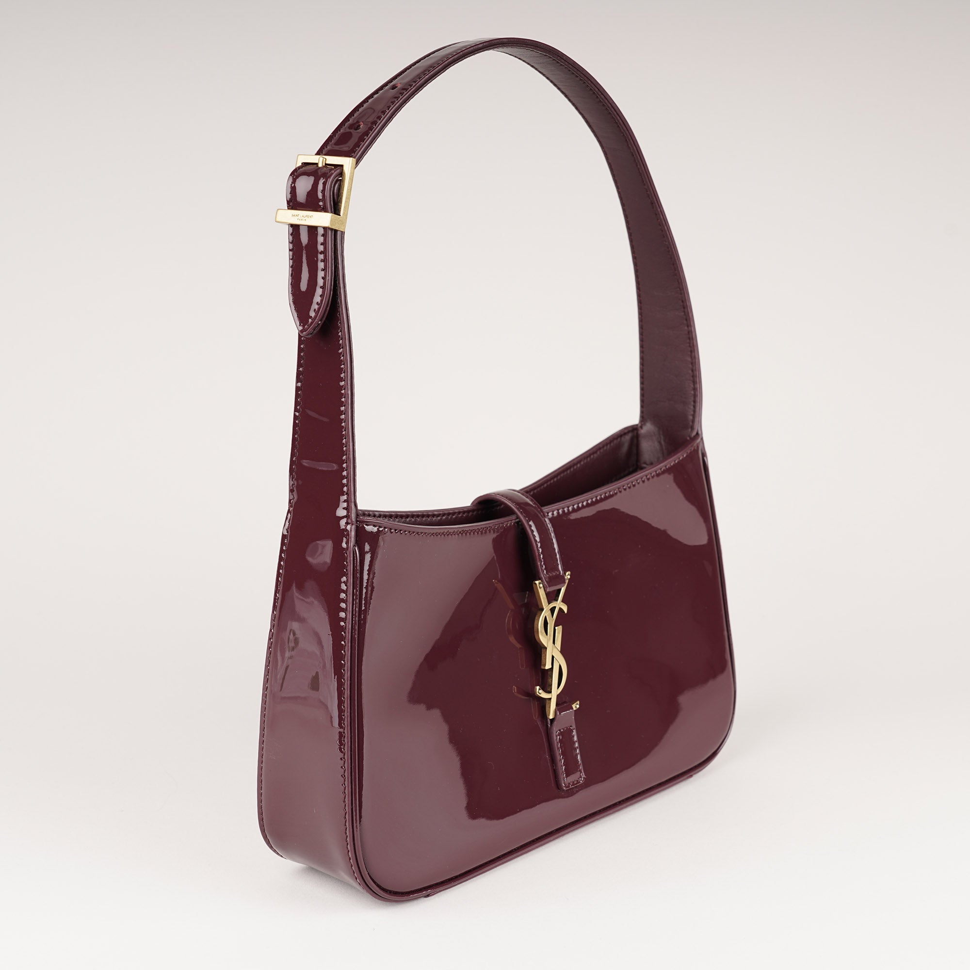 Le 5 á 7 Hobo - SAINT LAURENT - Affordable Luxury image