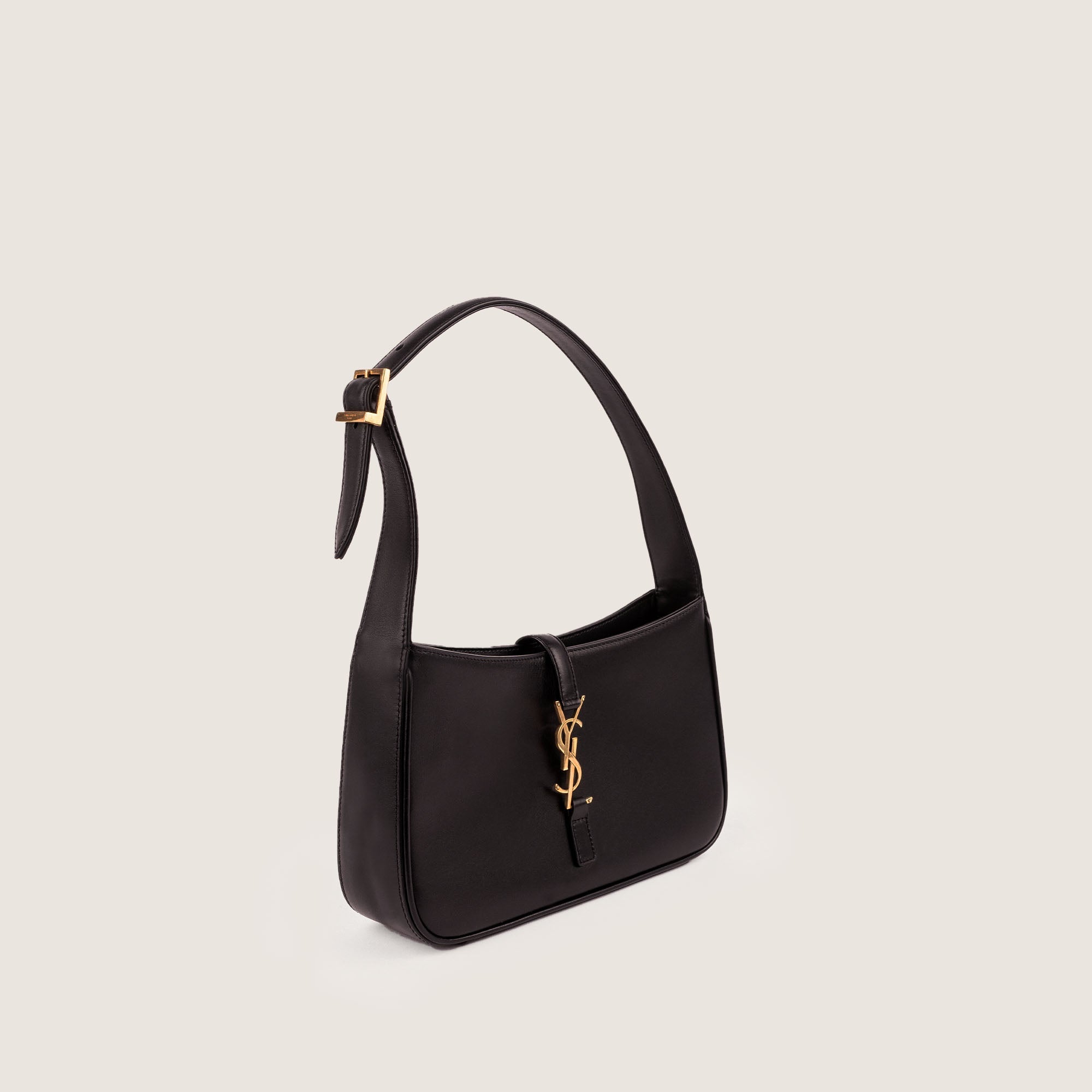 Le 5 Á 7 Shoulder Bag - SAINT LAURENT - Affordable Luxury