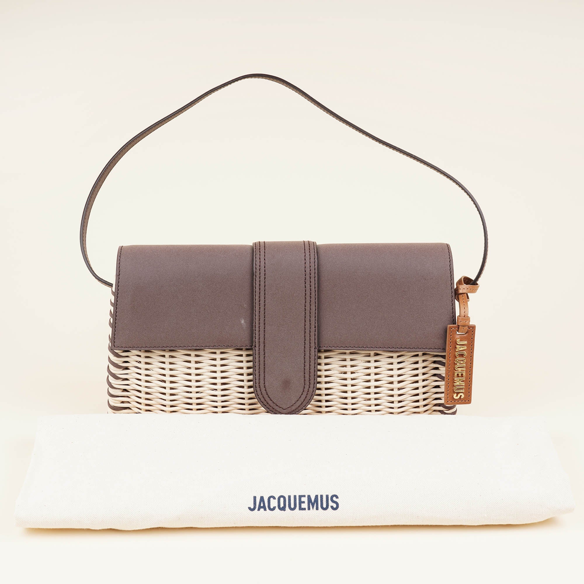 Le Bambino Long Osier Flap - JACQUEMUS - Affordable Luxury image