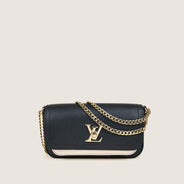 Lockme Tender Pochette - LOUIS VUITTON - Affordable Luxury thumbnail image