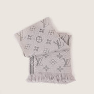 Logomania Perle Scarf - LOUIS VUITTON - Affordable Luxury thumbnail image
