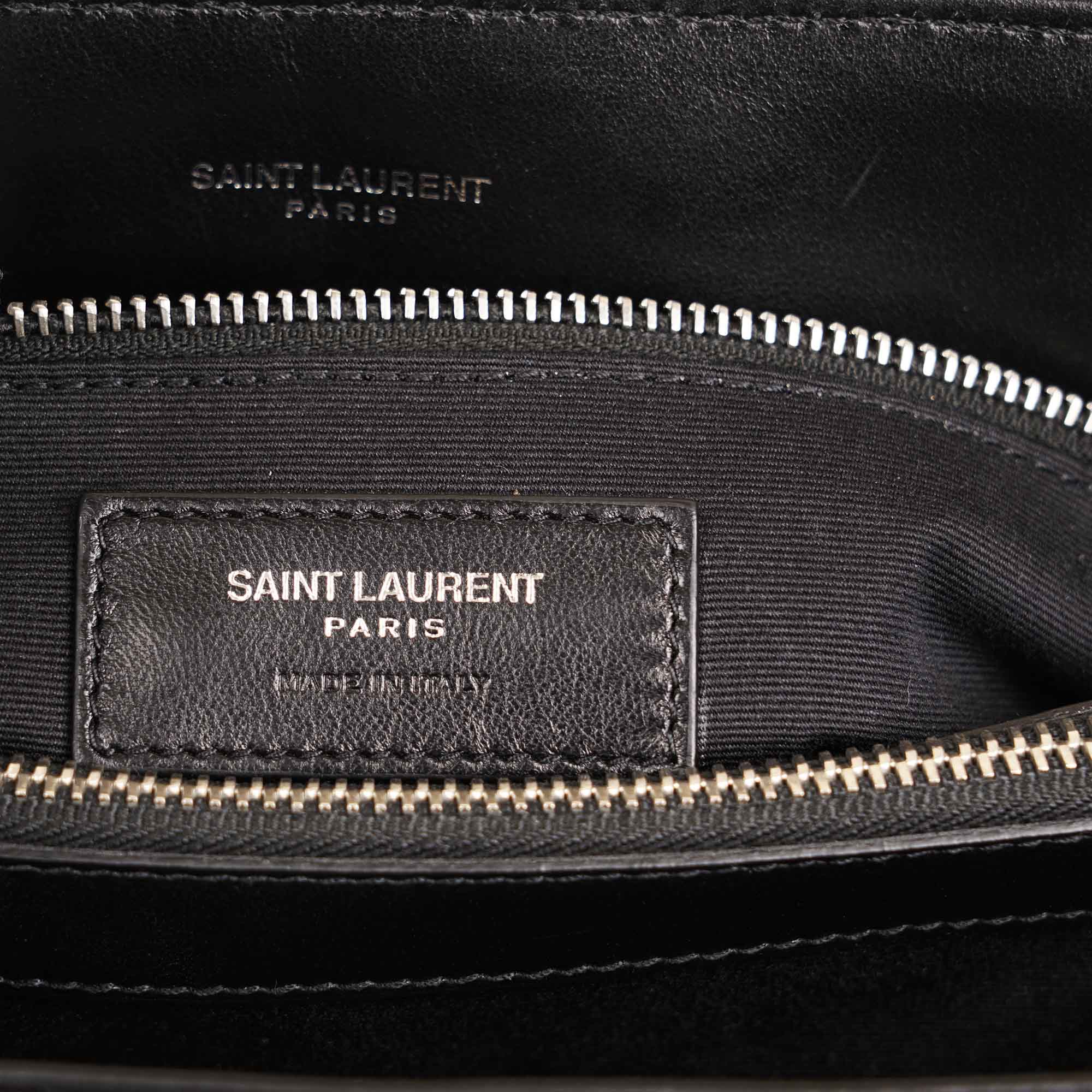 Loulou Medium Shoulder Bag - SAINT LAURENT - Affordable Luxury image