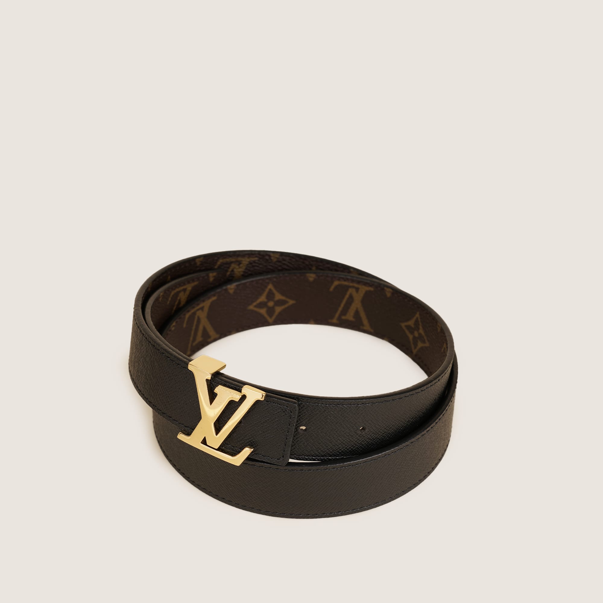 LV Initiales Reversible Belt 85 - LOUIS VUITTON - Affordable Luxury