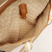 Mary Kate Cabas - LOUIS VUITTON - Affordable Luxury thumbnail image