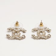 Medium CC Earrings - CHANEL - Affordable Luxury thumbnail image