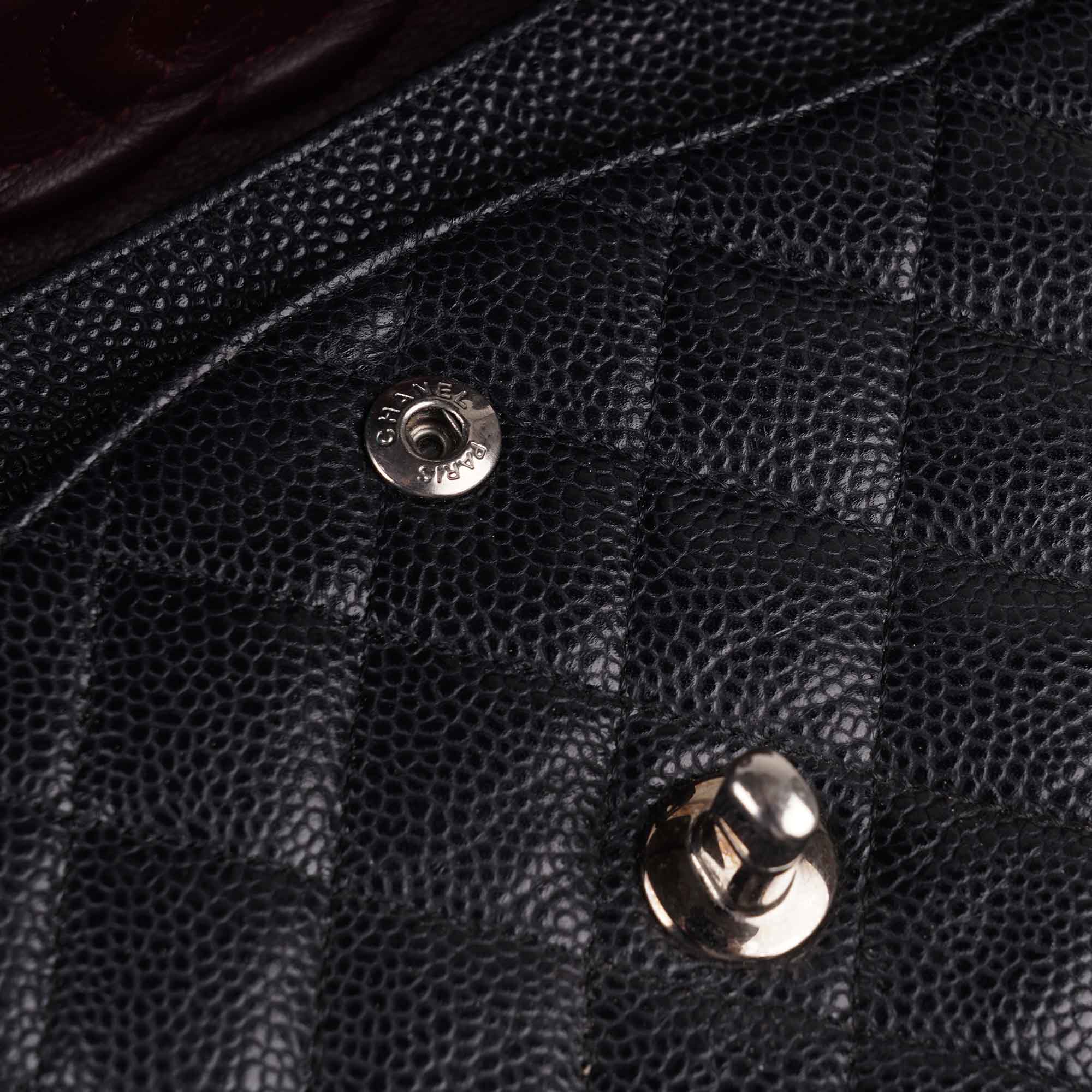 Medium Classic Double Flap Bag - CHANEL - Affordable Luxury image