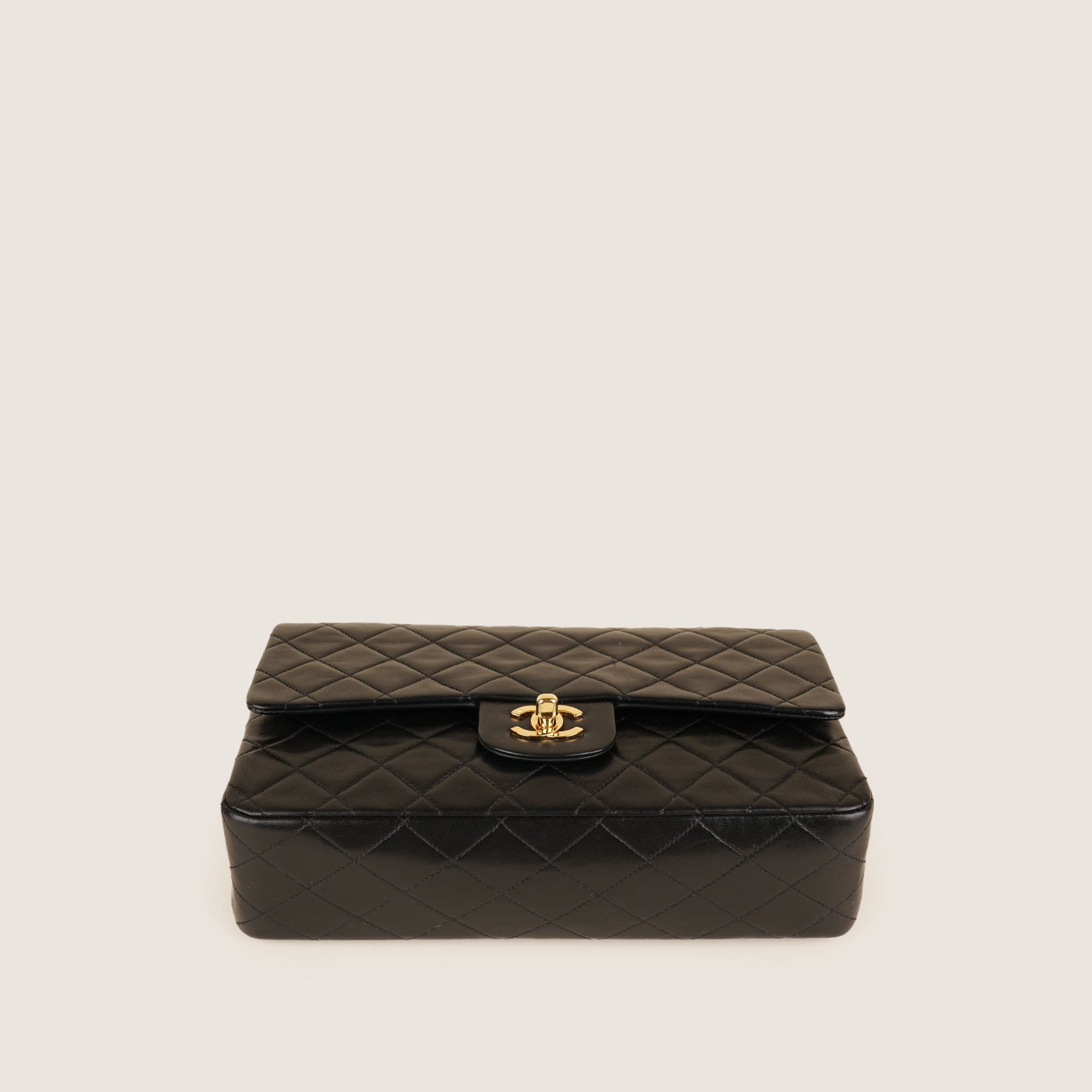 Medium Classic Flap Bag - CHANEL - Affordable Luxury image