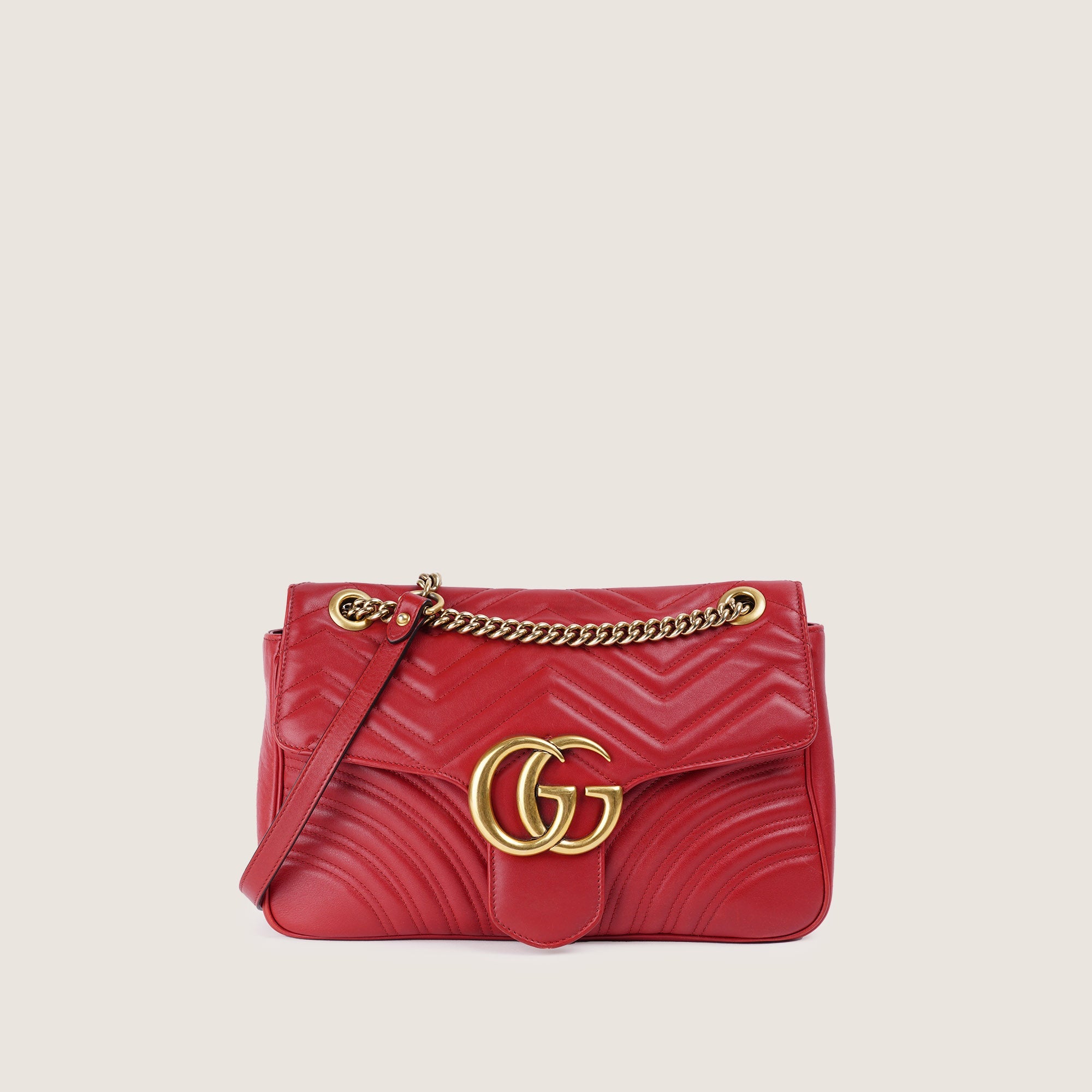 Medium GG Marmont Bag - GUCCI - Affordable Luxury image