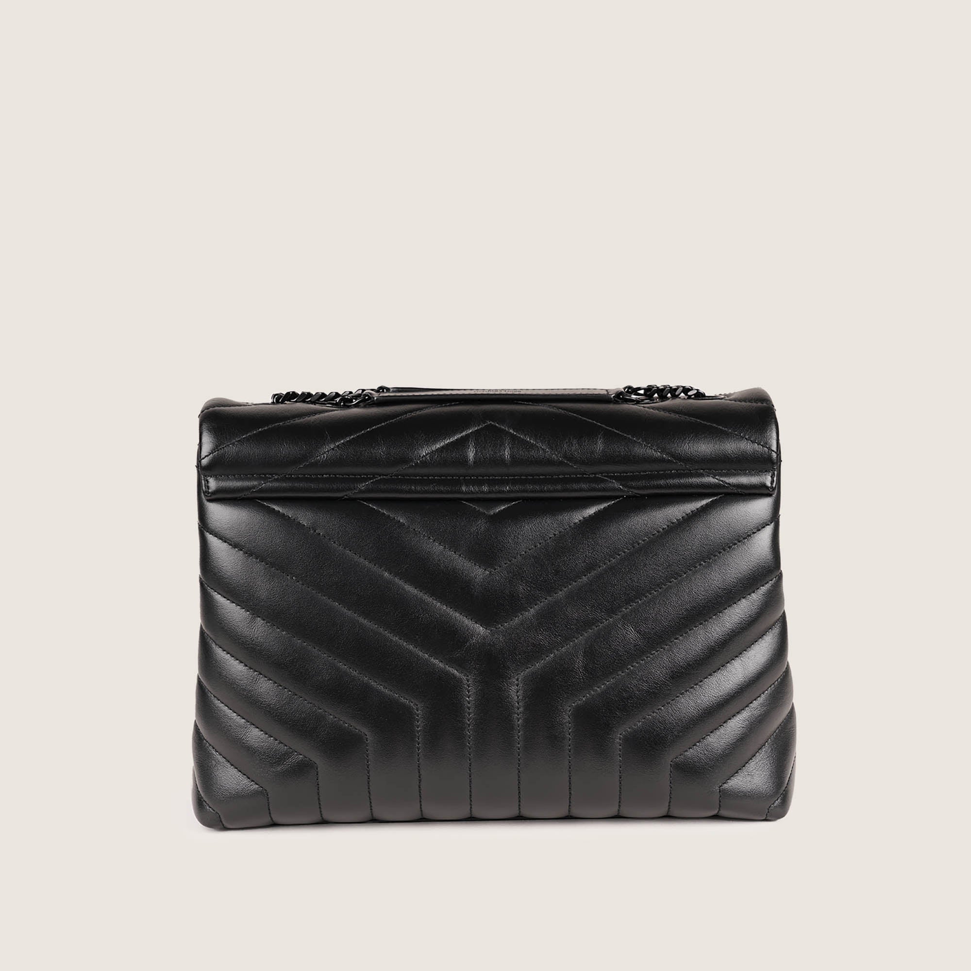 Medium LouLou All Black - SAINT LAURENT - Affordable Luxury