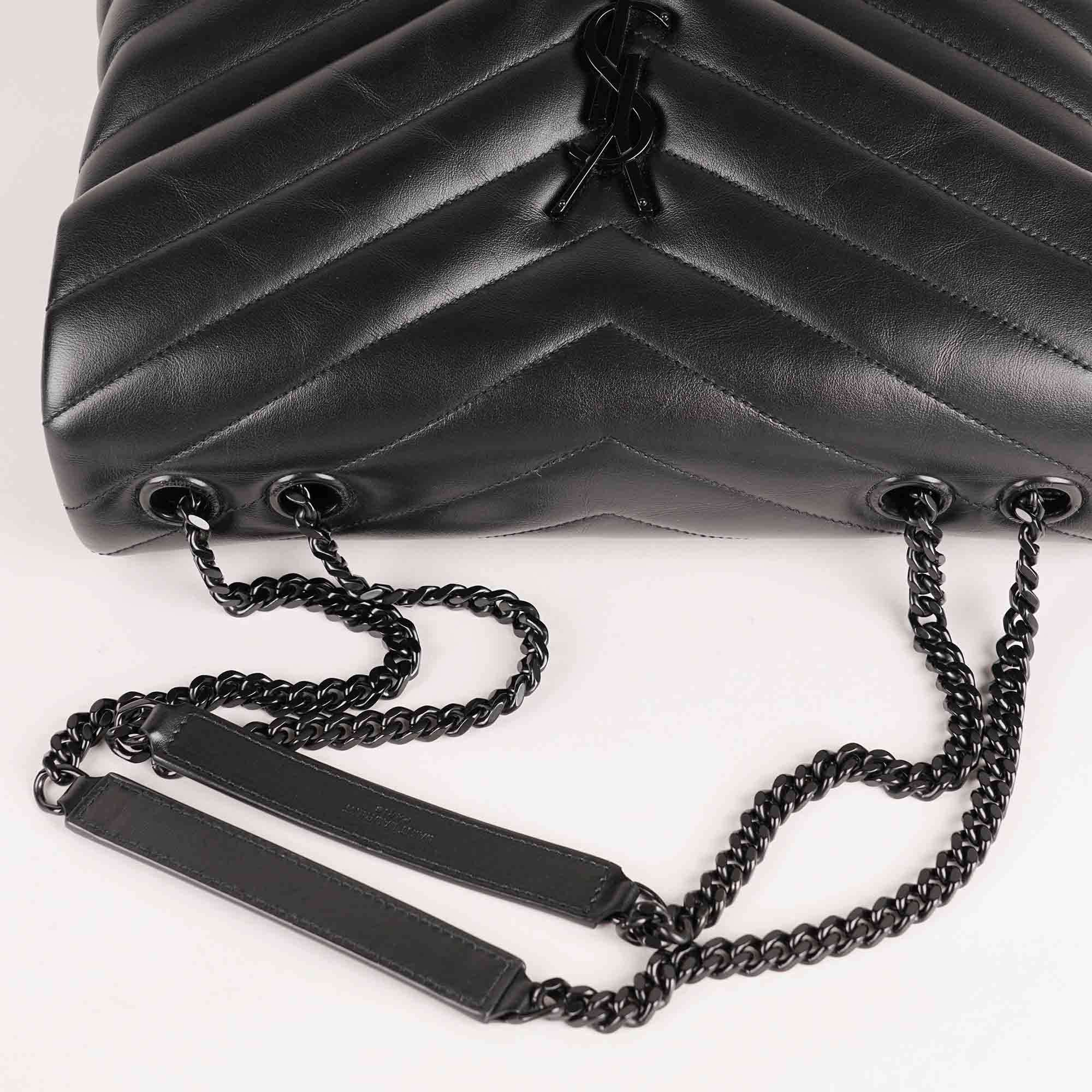 Medium LouLou All Black - SAINT LAURENT - Affordable Luxury image