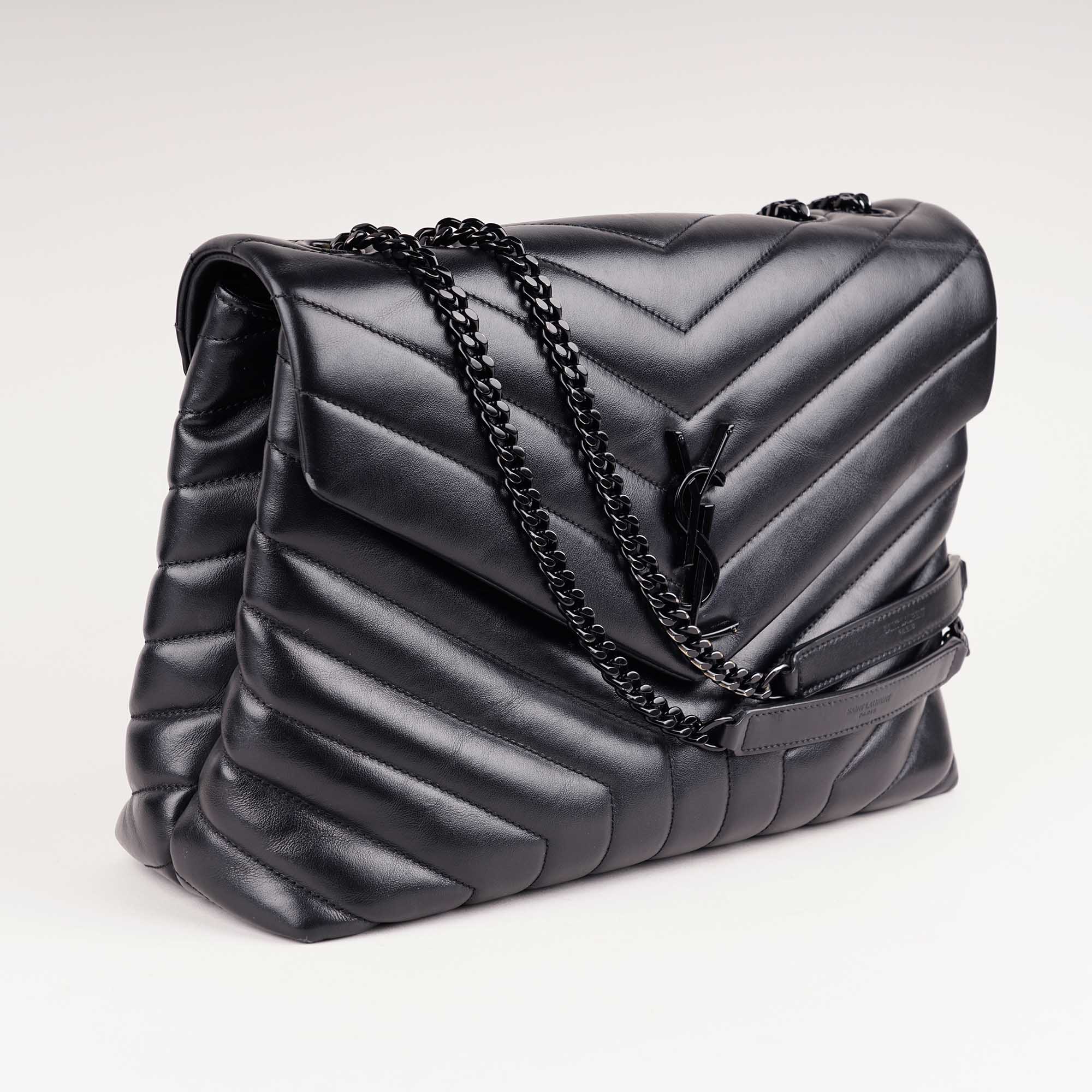 Medium LouLou Black On Black - SAINT LAURENT - Affordable Luxury image