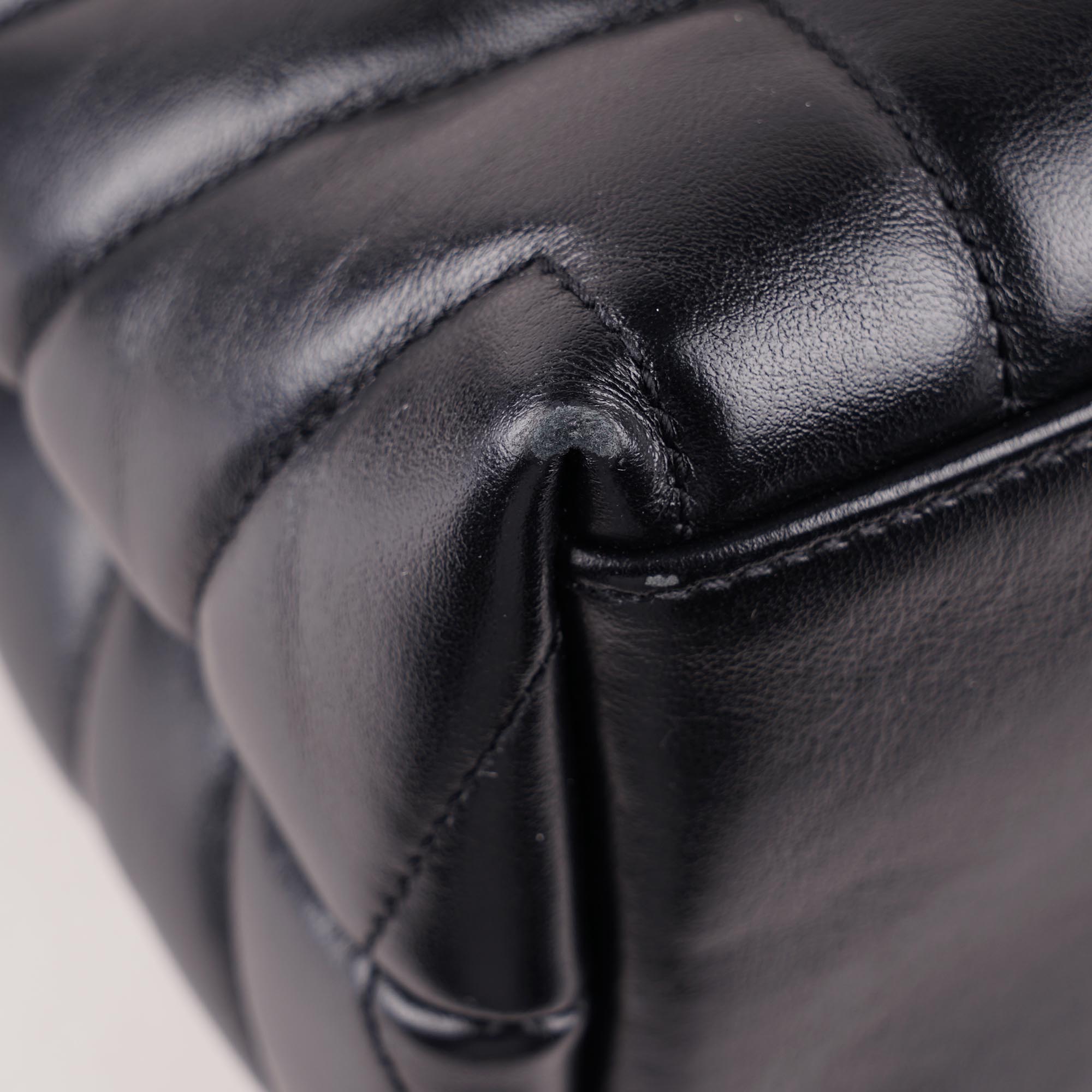 Medium LouLou Black On Black - SAINT LAURENT - Affordable Luxury image