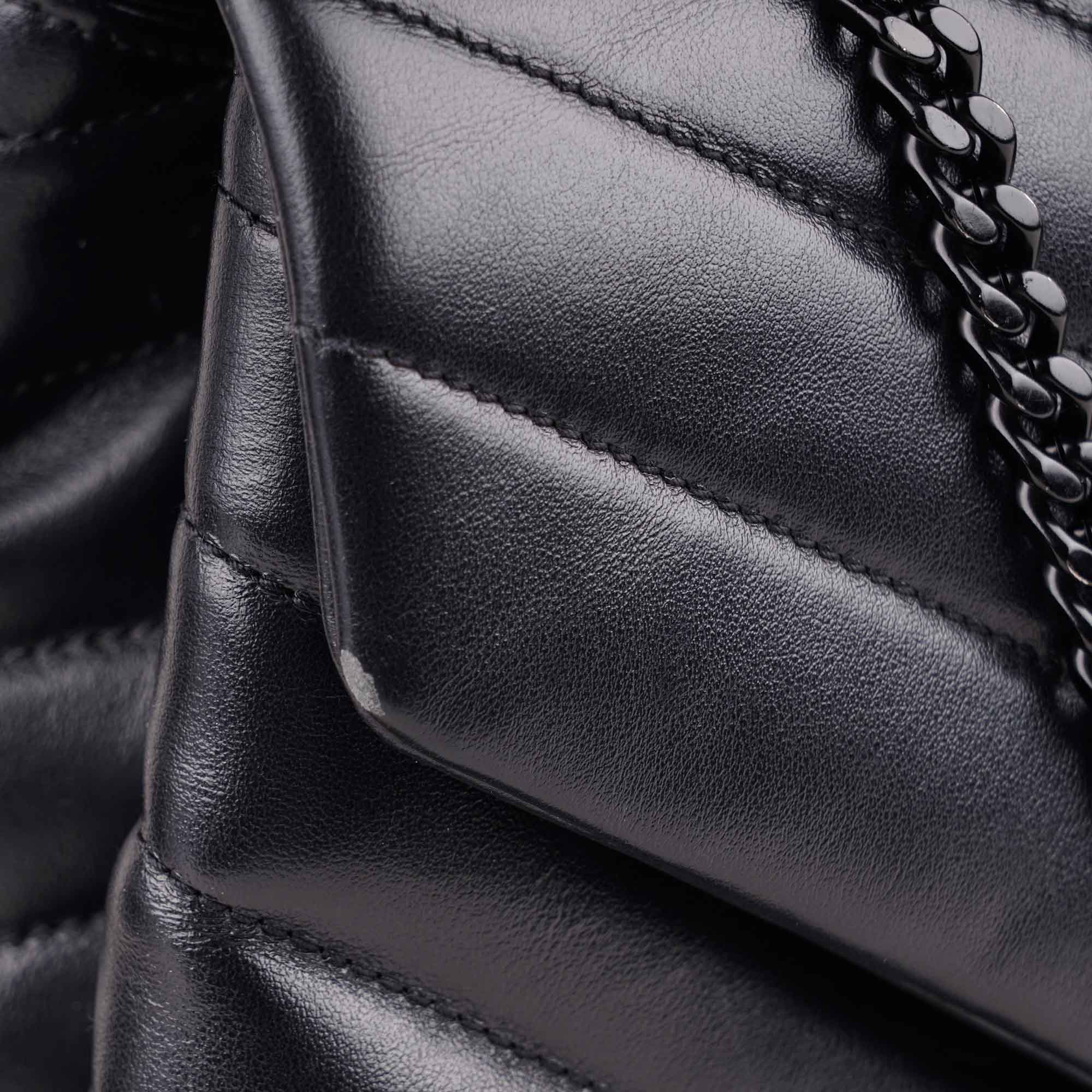 Medium LouLou Black On Black - SAINT LAURENT - Affordable Luxury image
