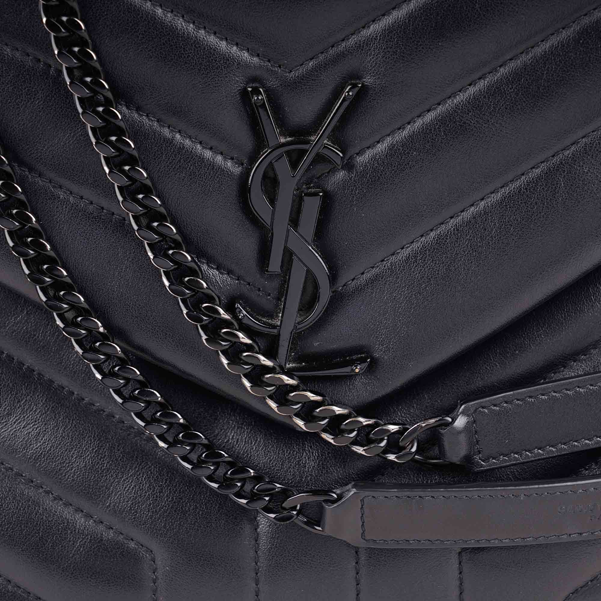 Medium LouLou Black On Black - SAINT LAURENT - Affordable Luxury image