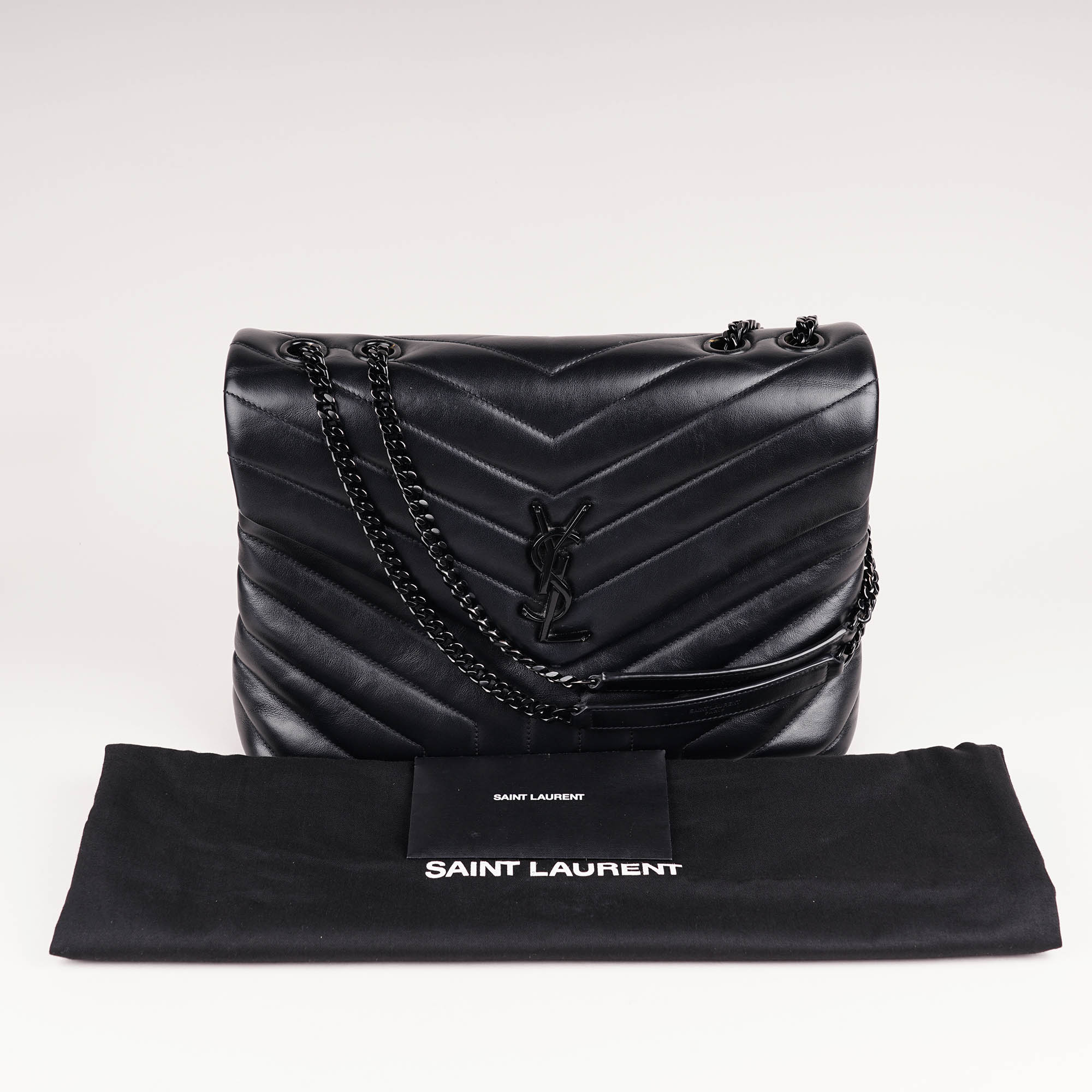 Medium LouLou Black On Black - SAINT LAURENT - Affordable Luxury image