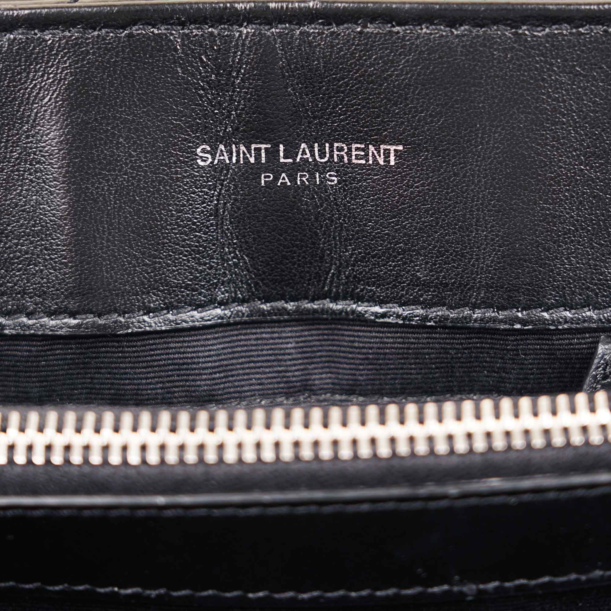 Medium LouLou Shoulder Bag - SAINT LAURENT - Affordable Luxury image