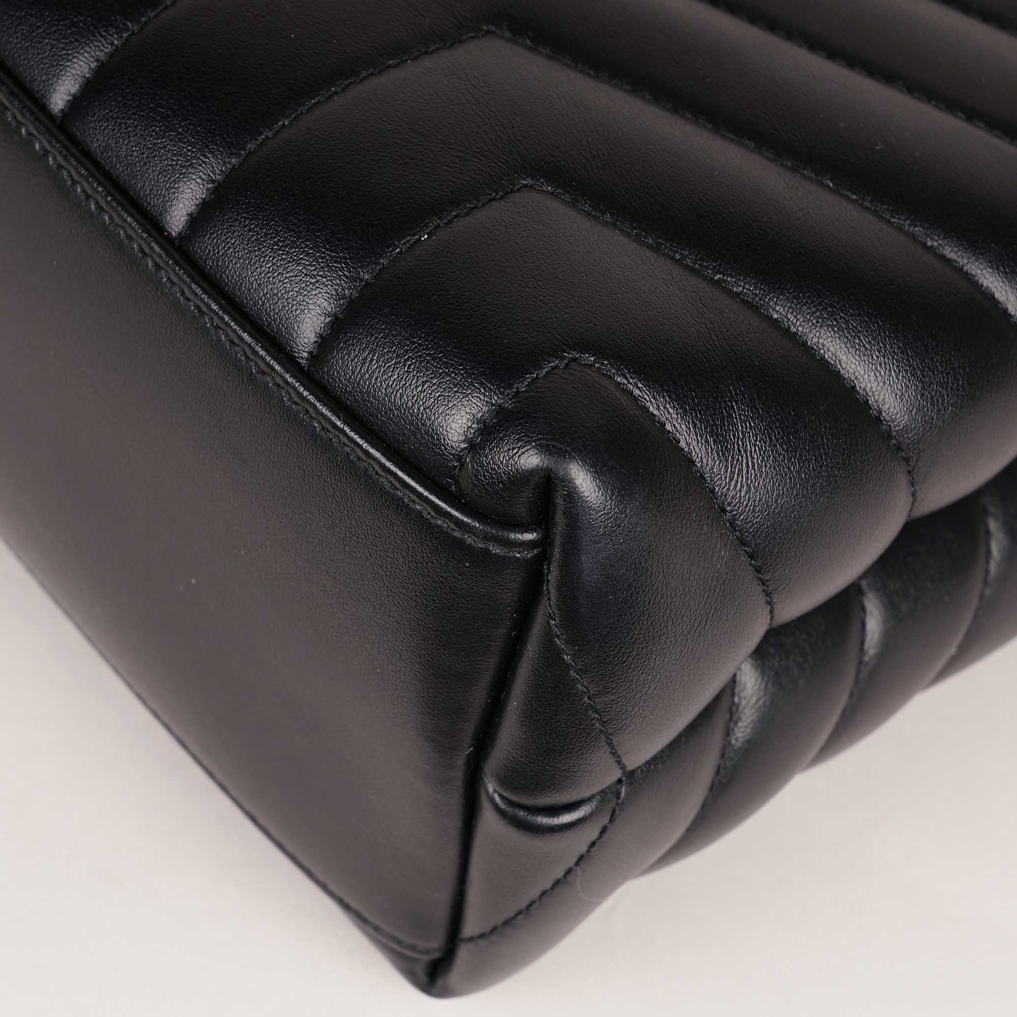 Medium LouLou Shoulder Bag - SAINT LAURENT - Affordable Luxury image