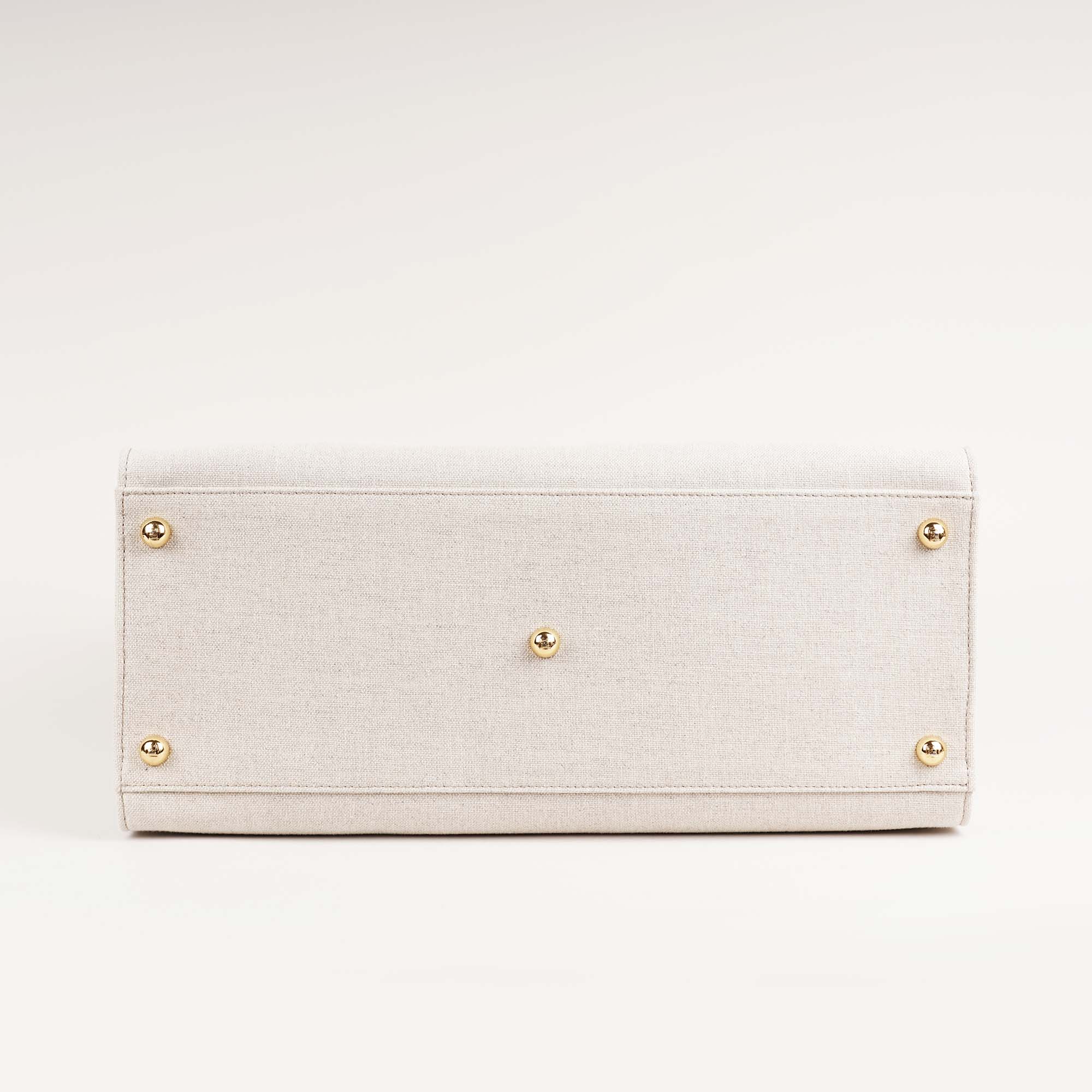Medium Sunshine Tote - FENDI - Affordable Luxury image