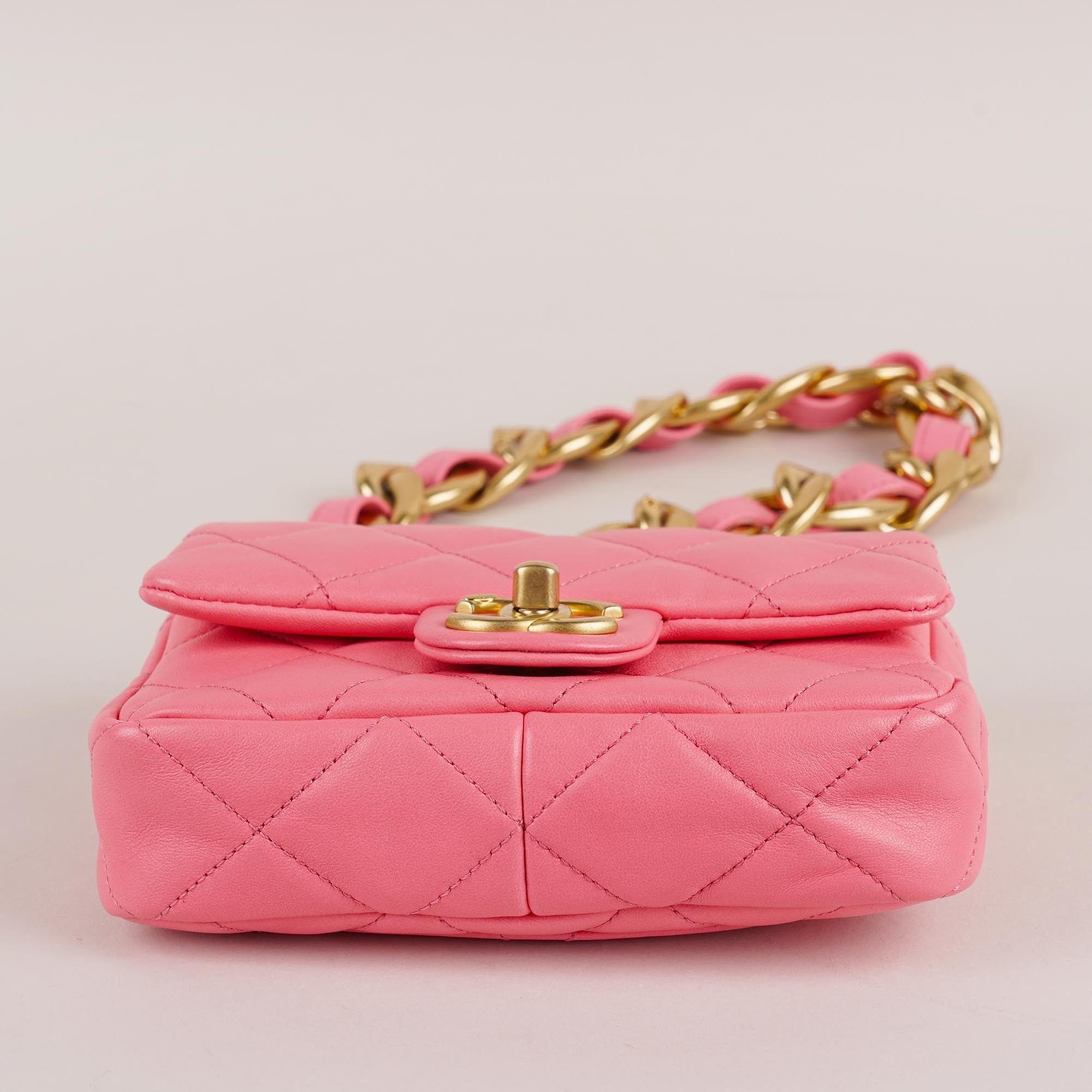 Mini Chunky Chain Flap Bag - CHANEL - Affordable Luxury image