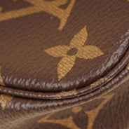 Mini Pochette Accesoires - LOUIS VUITTON - Affordable Luxury thumbnail image