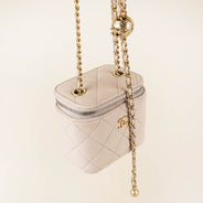 Mini Vanity Bag Pearl Crush - CHANEL - Affordable Luxury thumbnail image