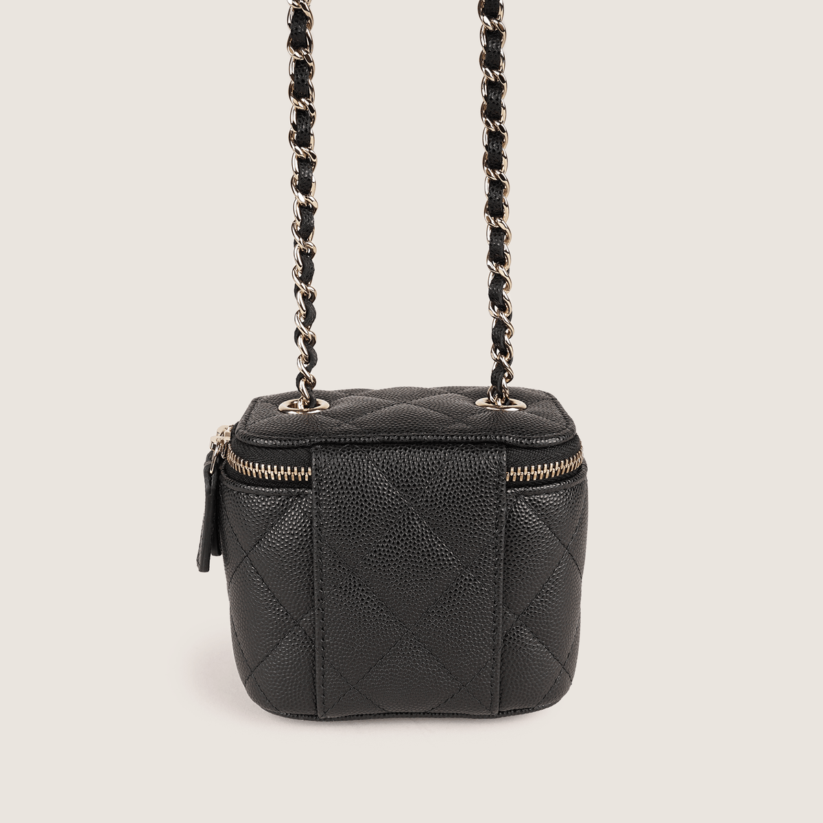 Mini Vanity on Chain - CHANEL - Affordable Luxury