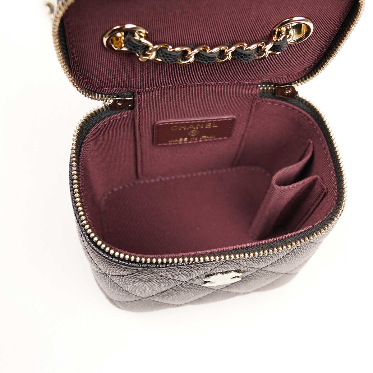 Mini Vanity on Chain - CHANEL - Affordable Luxury image