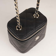 Mini Vanity on Chain - CHANEL - Affordable Luxury thumbnail image